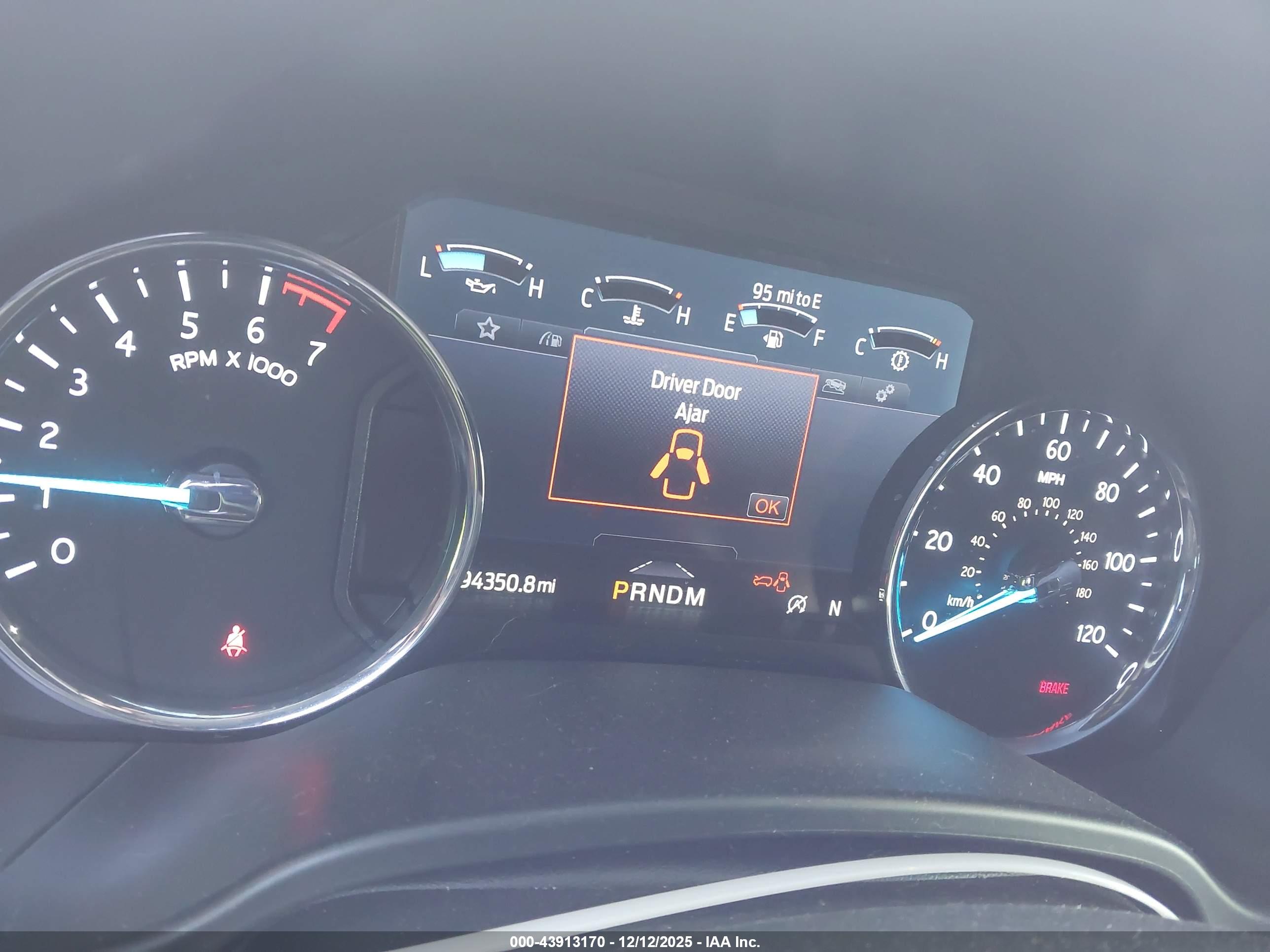 FORD EXPEDITION image 7