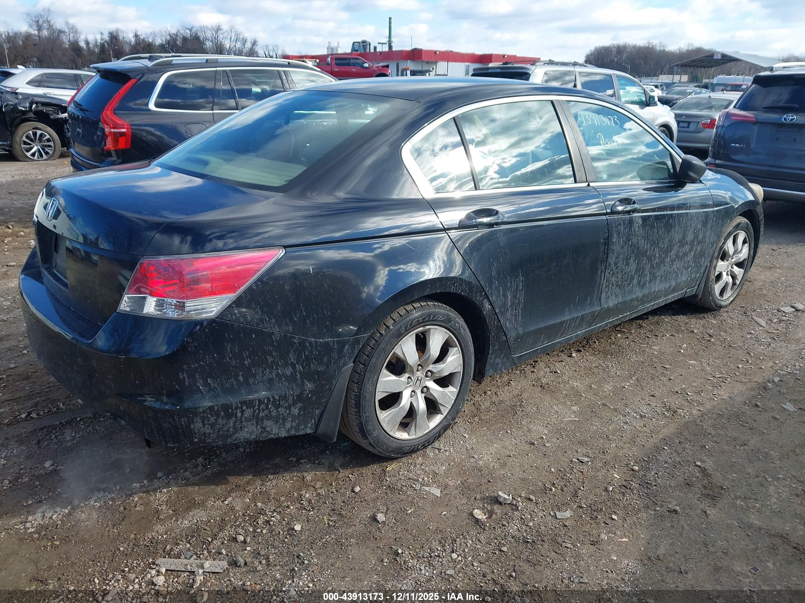 HONDA ACCORD image 4