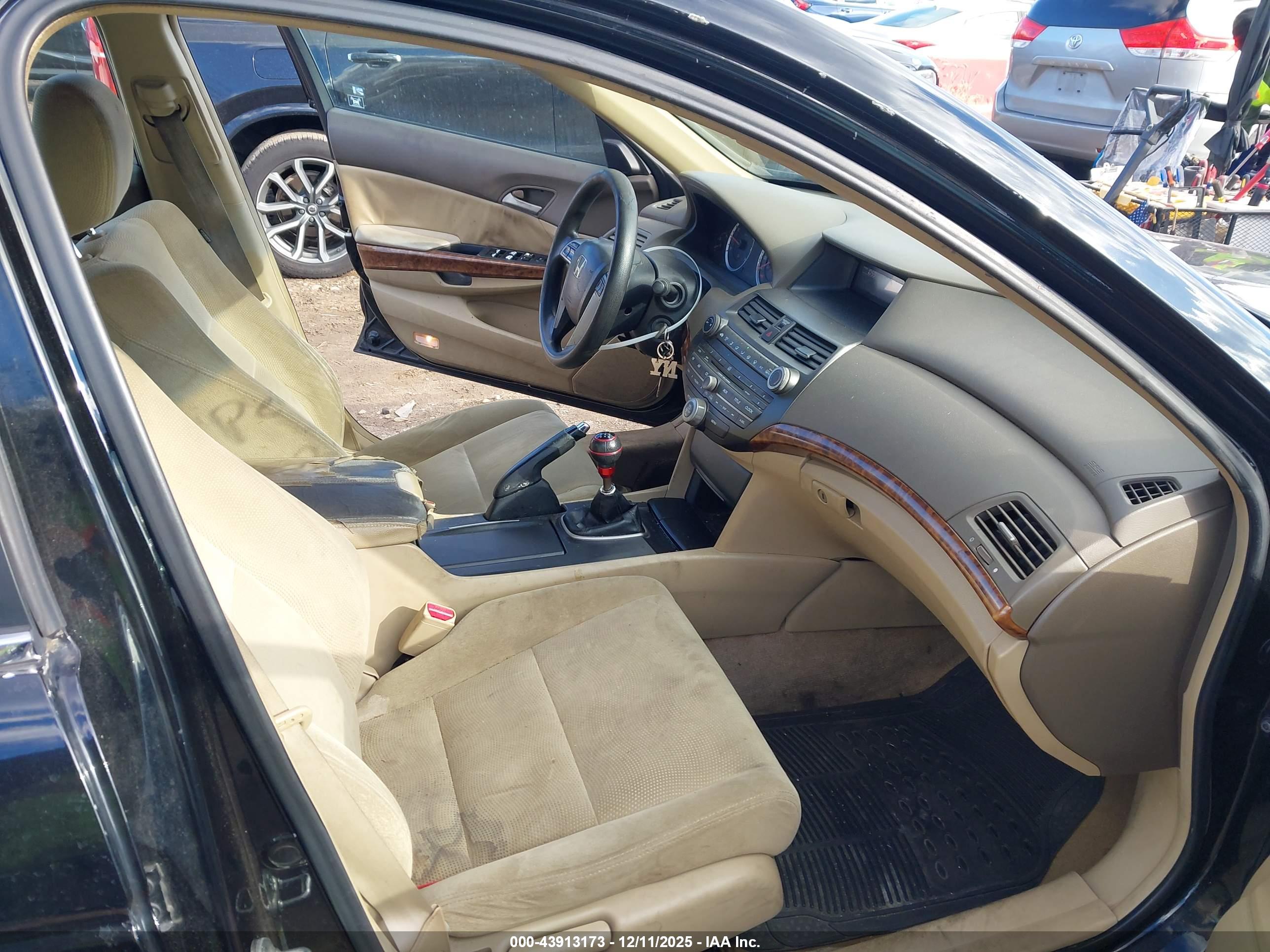 HONDA ACCORD image 5