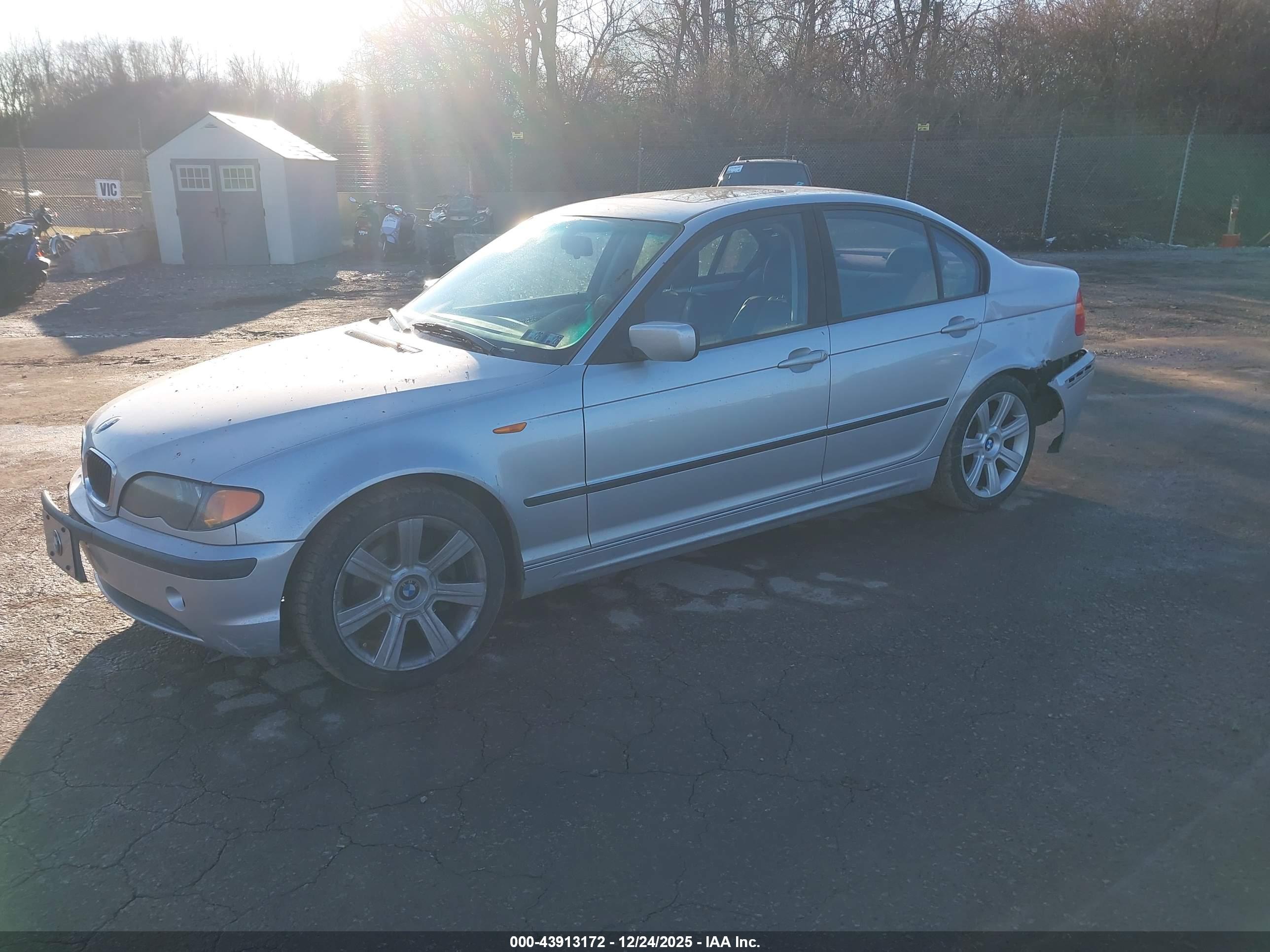 BMW 325I image 2