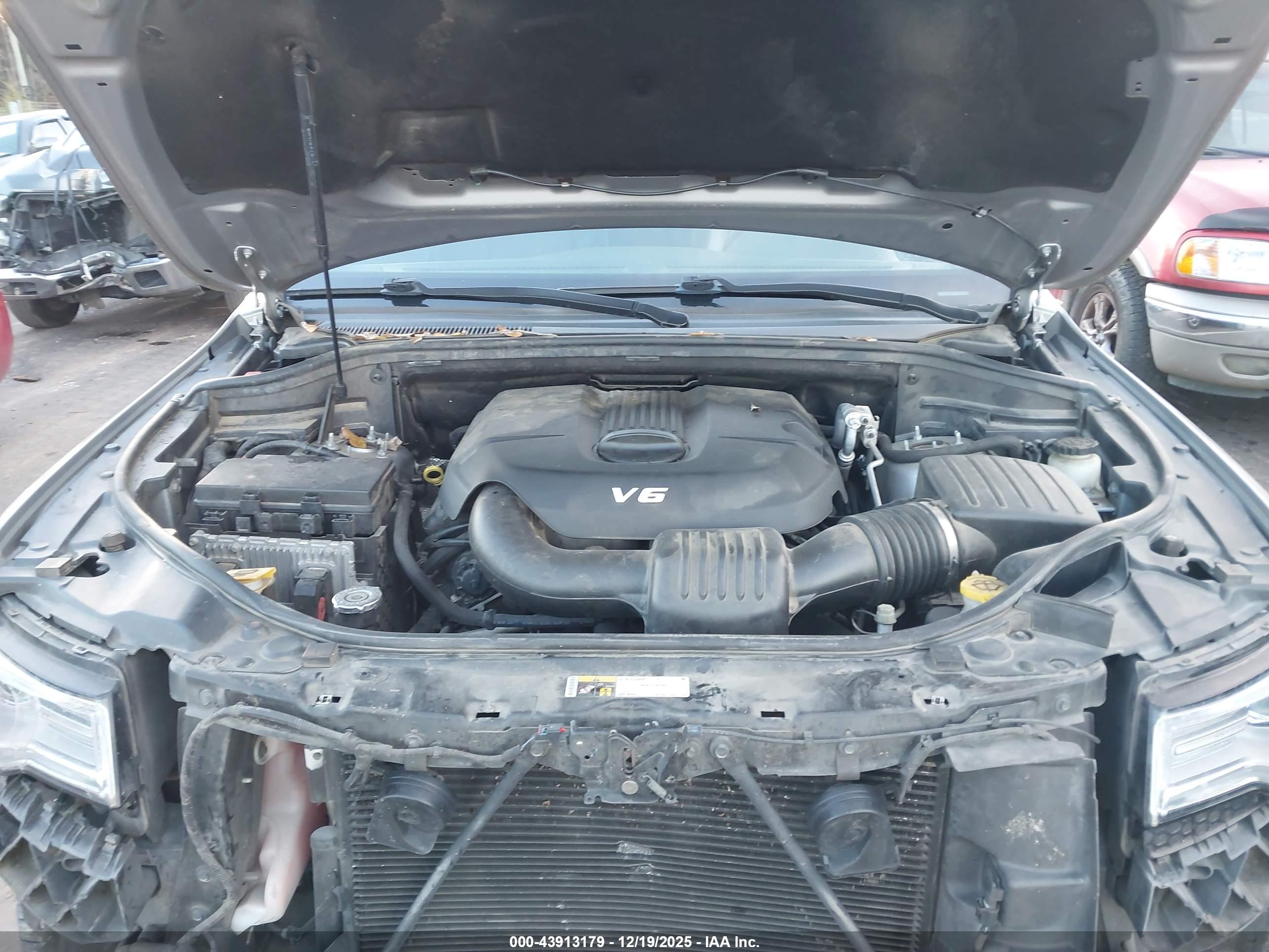 JEEP GRAND image 10