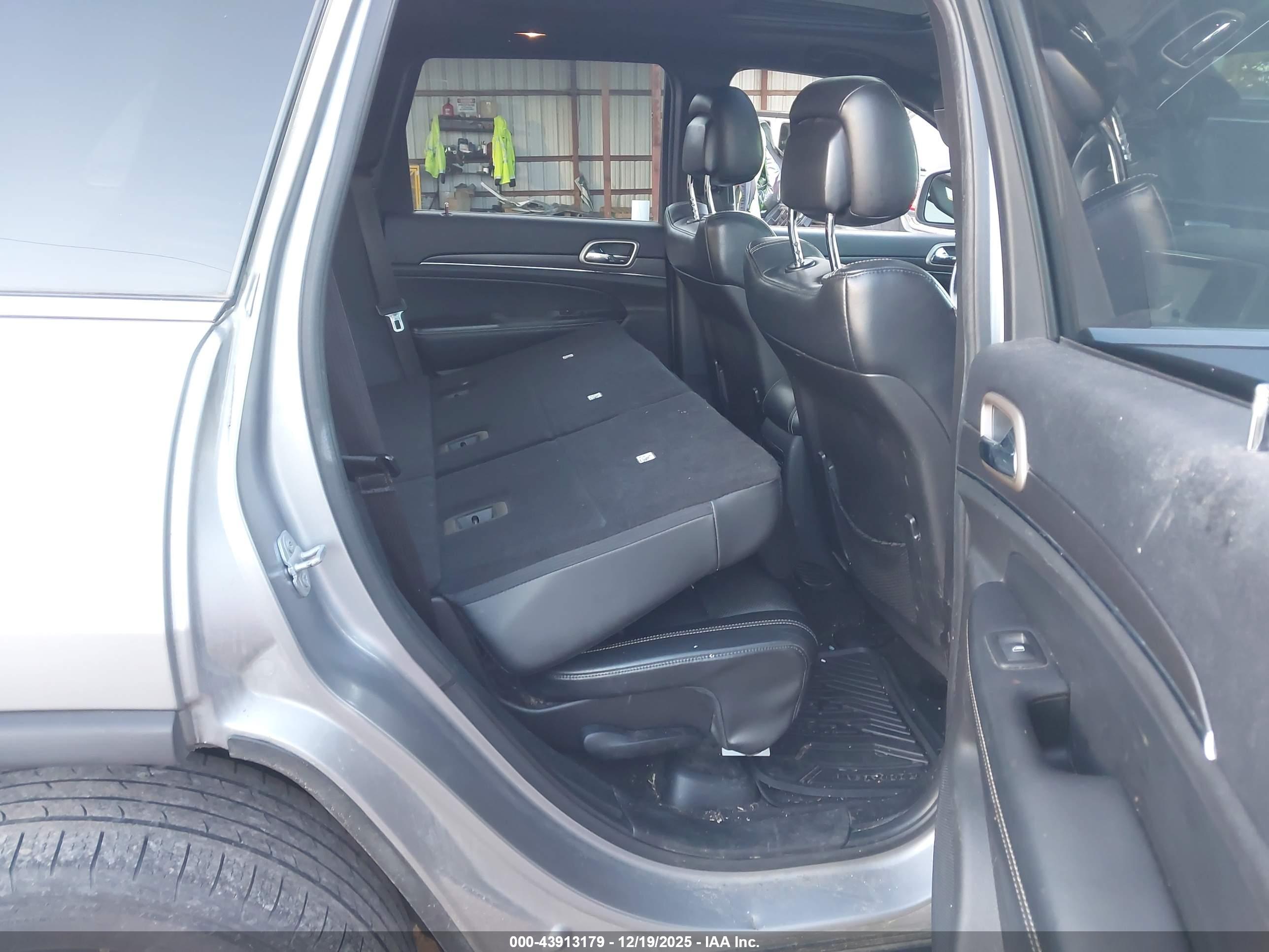 JEEP GRAND image 8