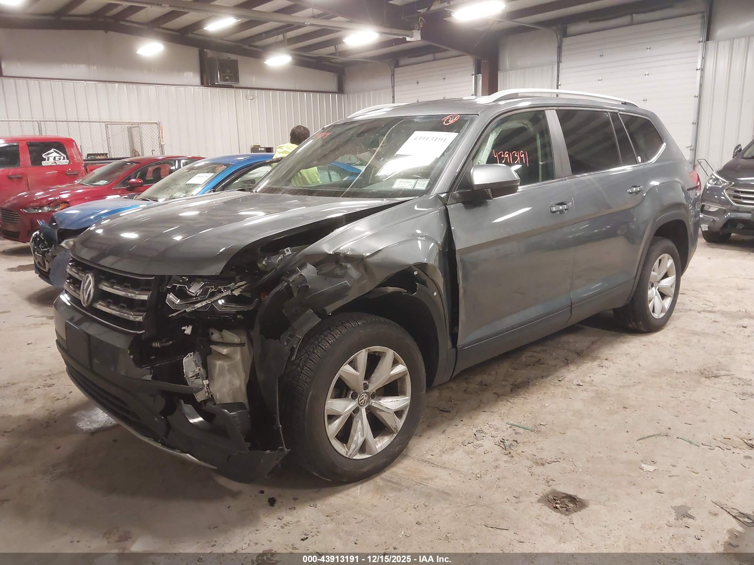 VOLKSWAGEN ATLAS image 2