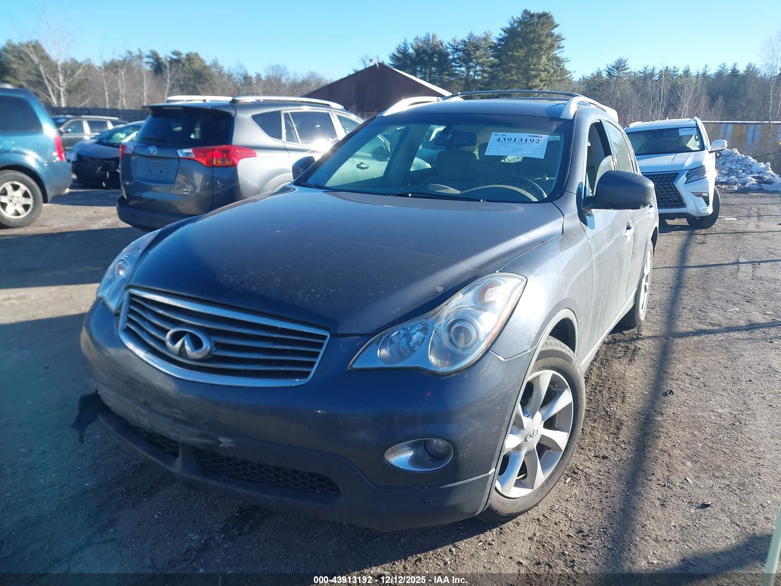 INFINITI EX35 image 2