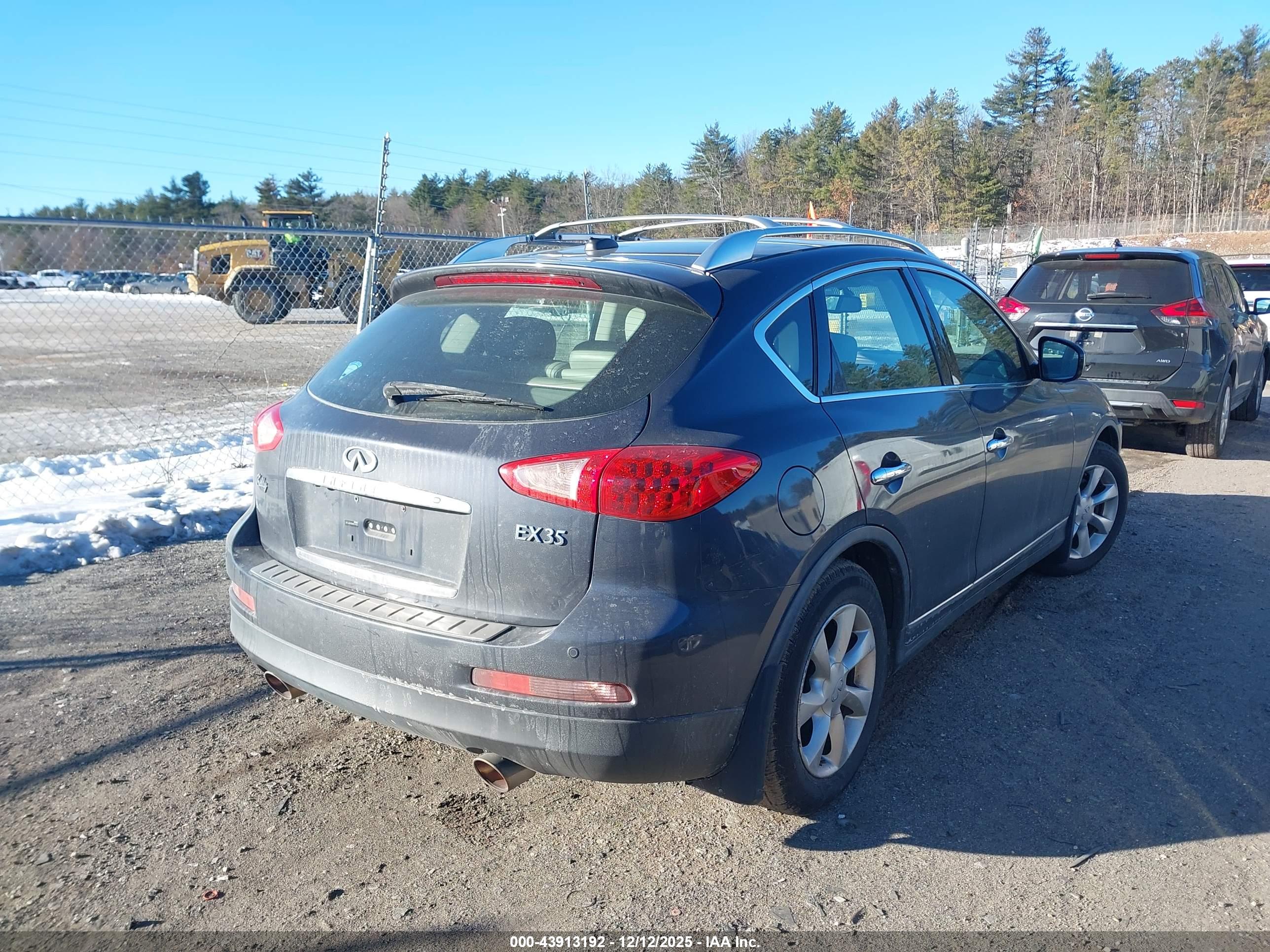 INFINITI EX35 image 4