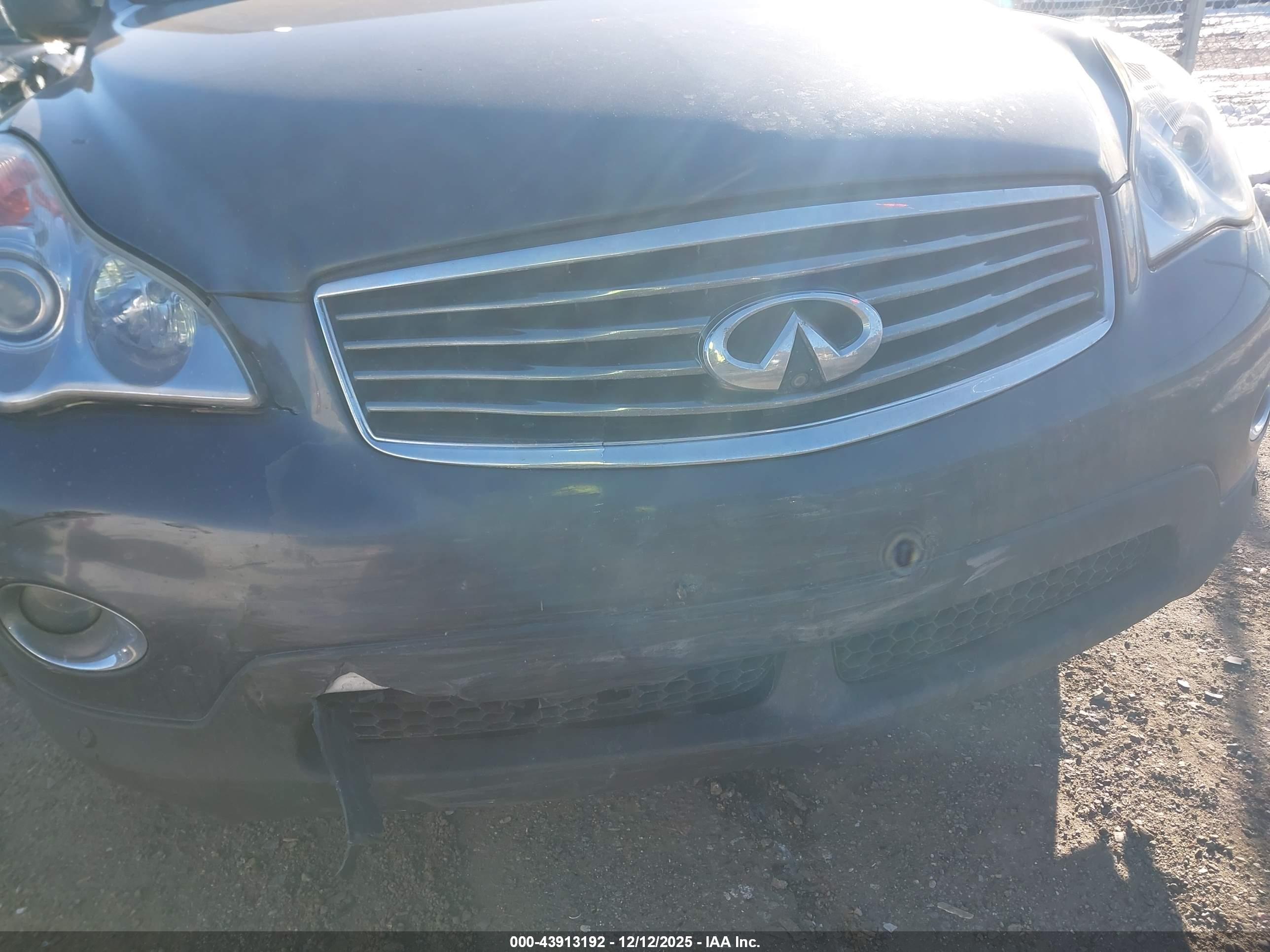 INFINITI EX35 image 6