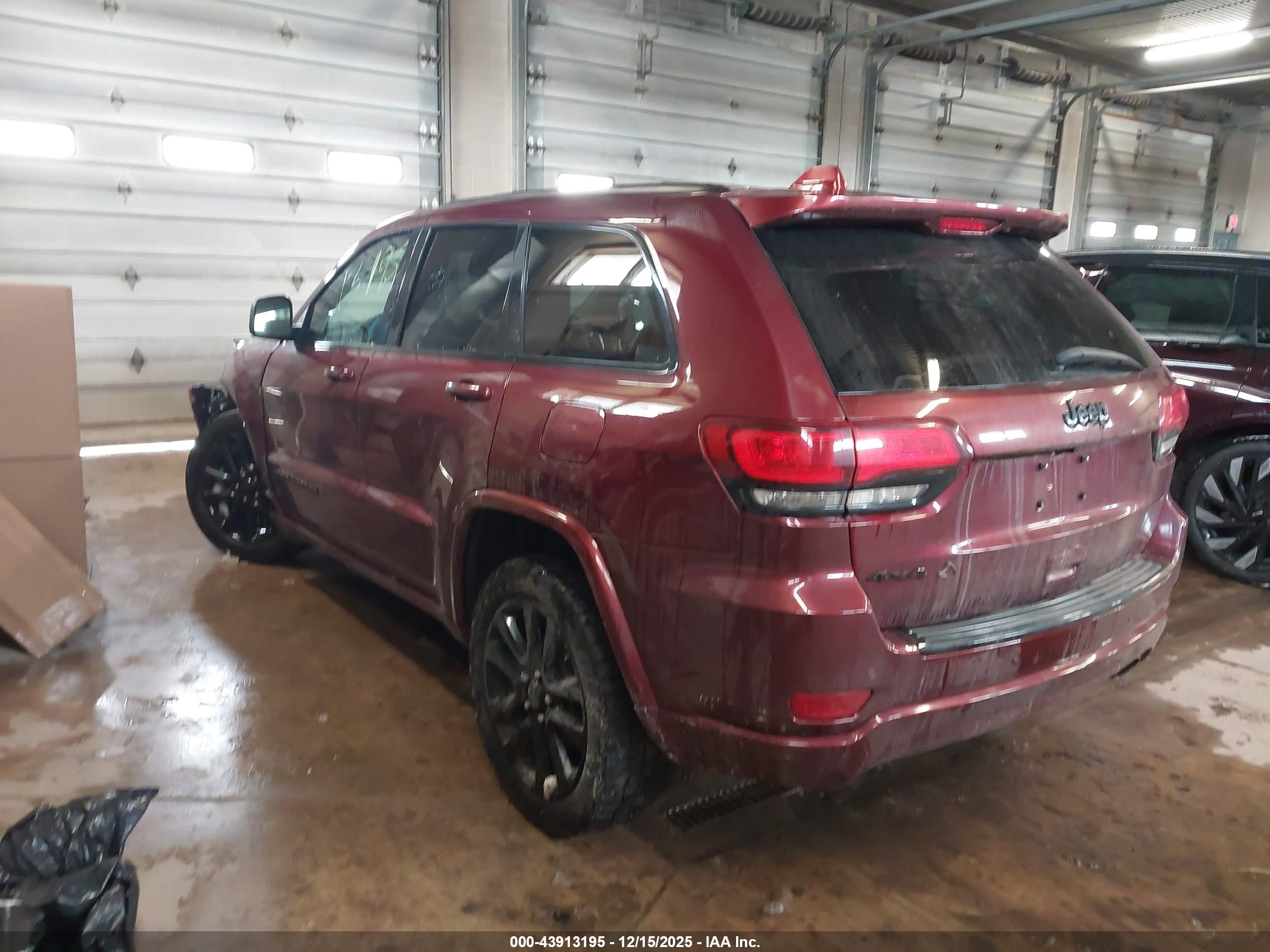 JEEP GRAND image 3