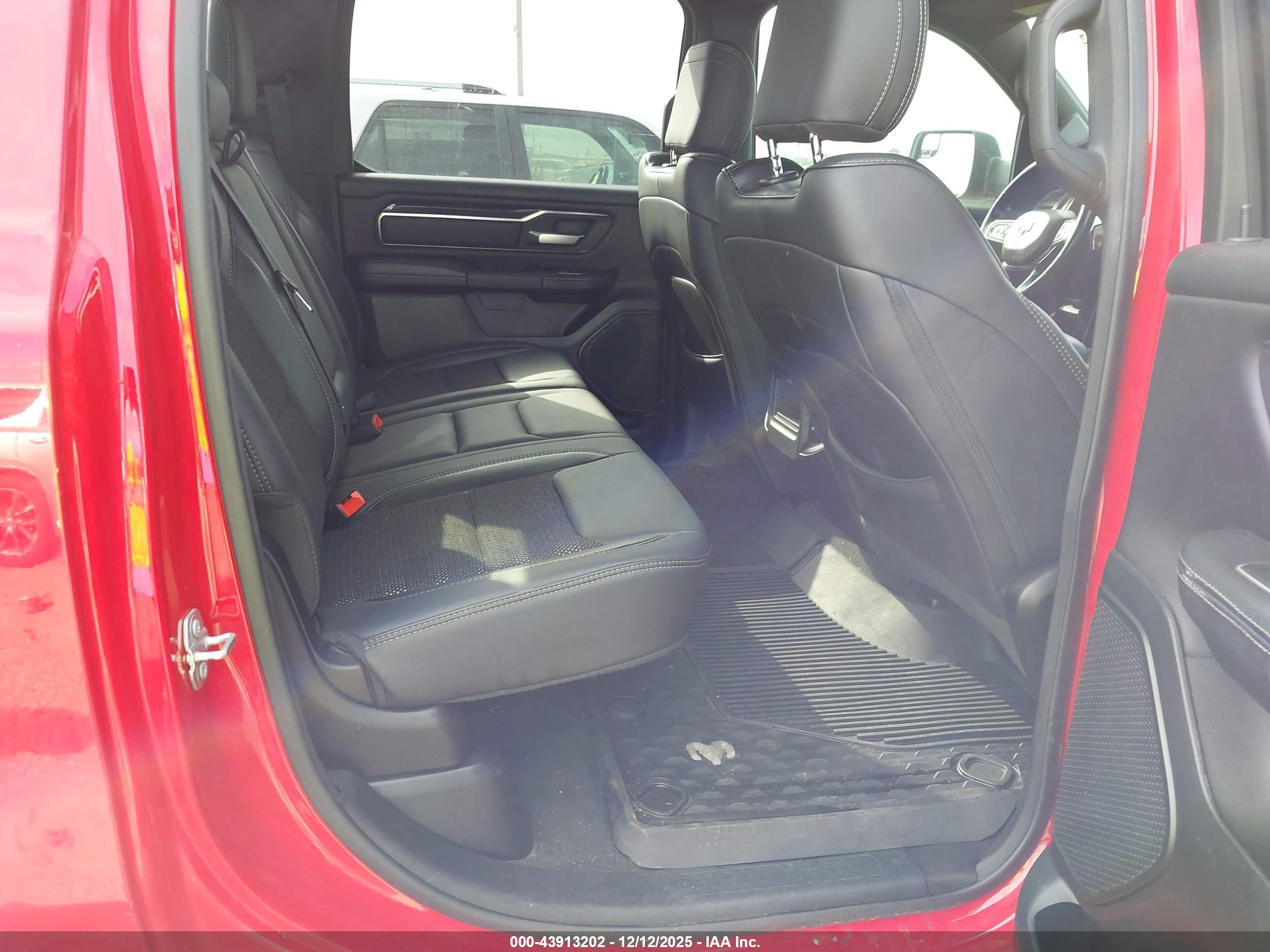 RAM 1500 image 8