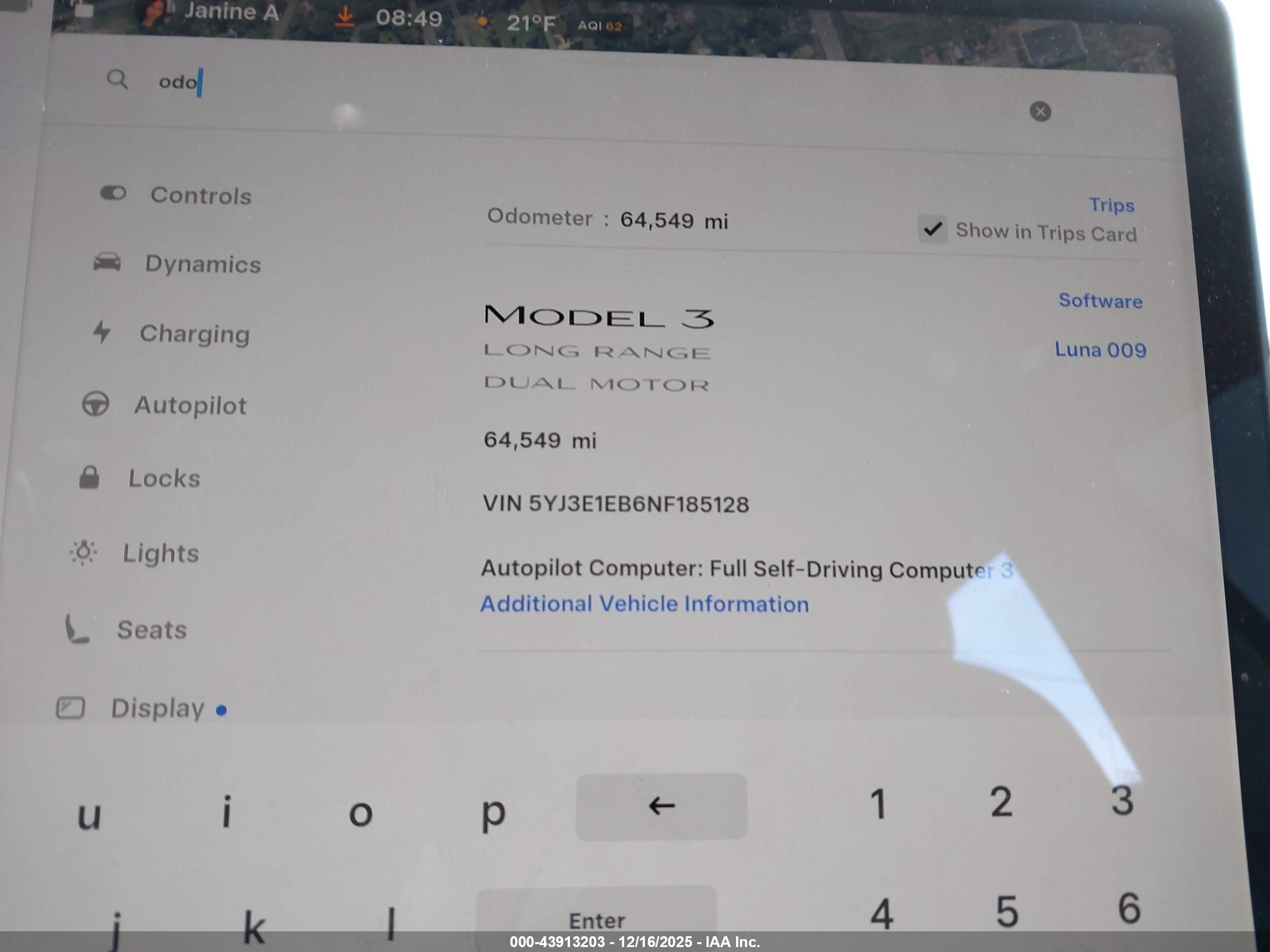 TESLA MODEL image 7