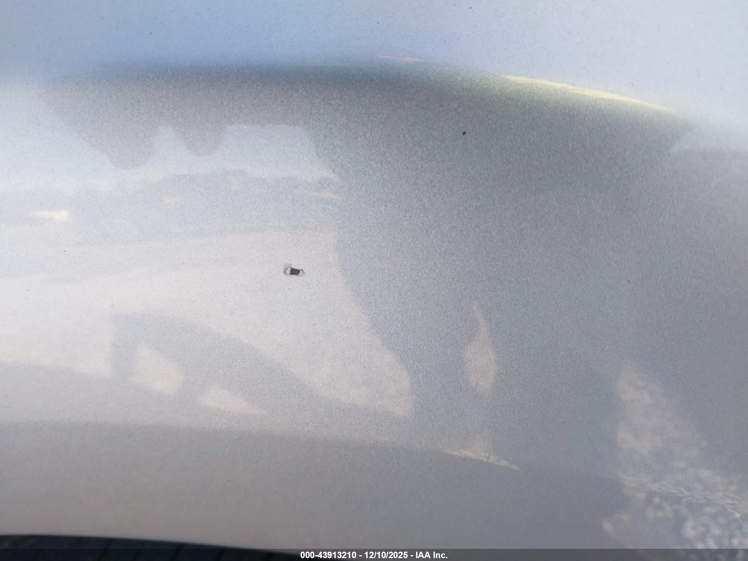 SUBARU OUTBACK image 6
