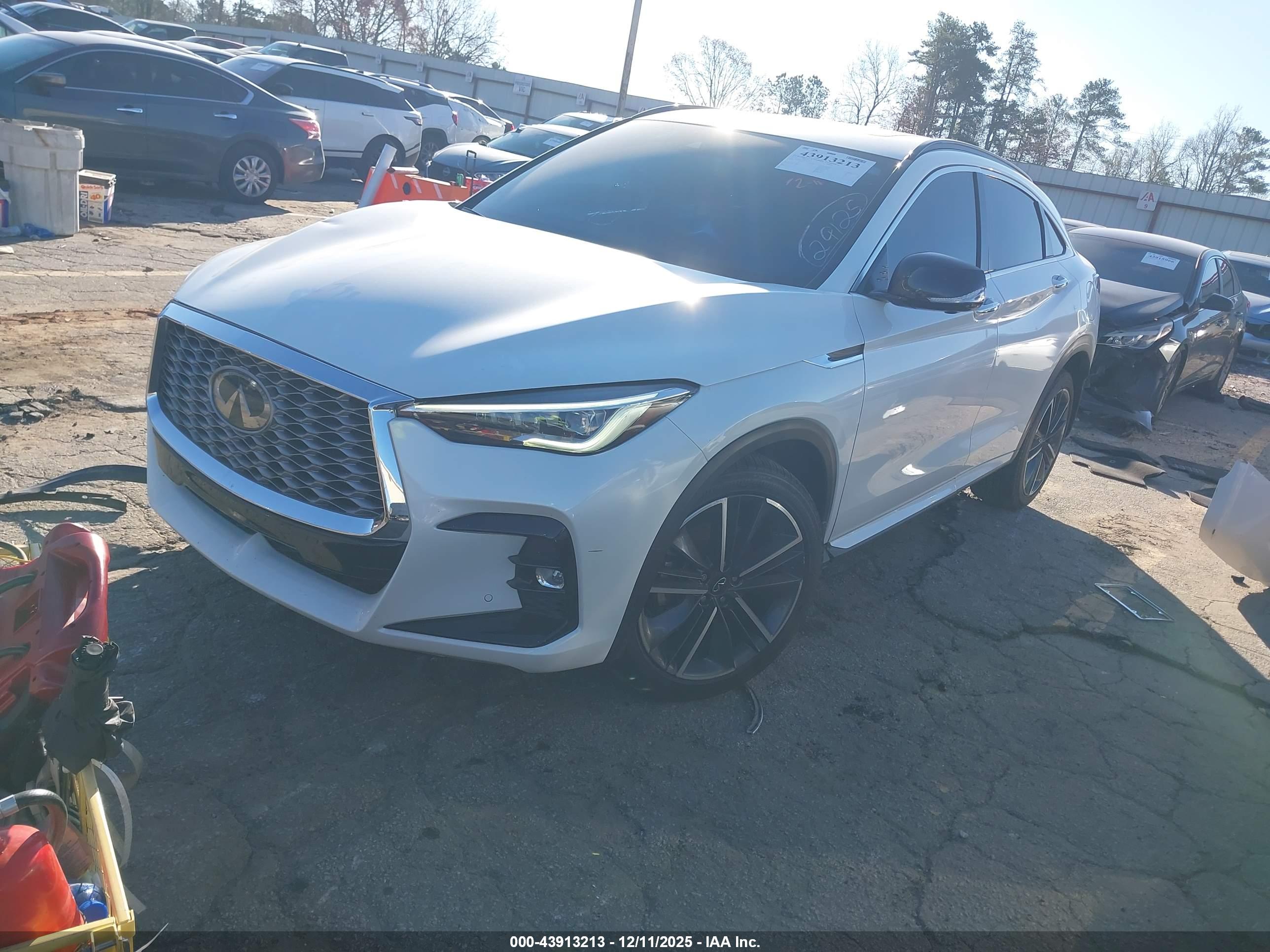 INFINITI QX55 image 2