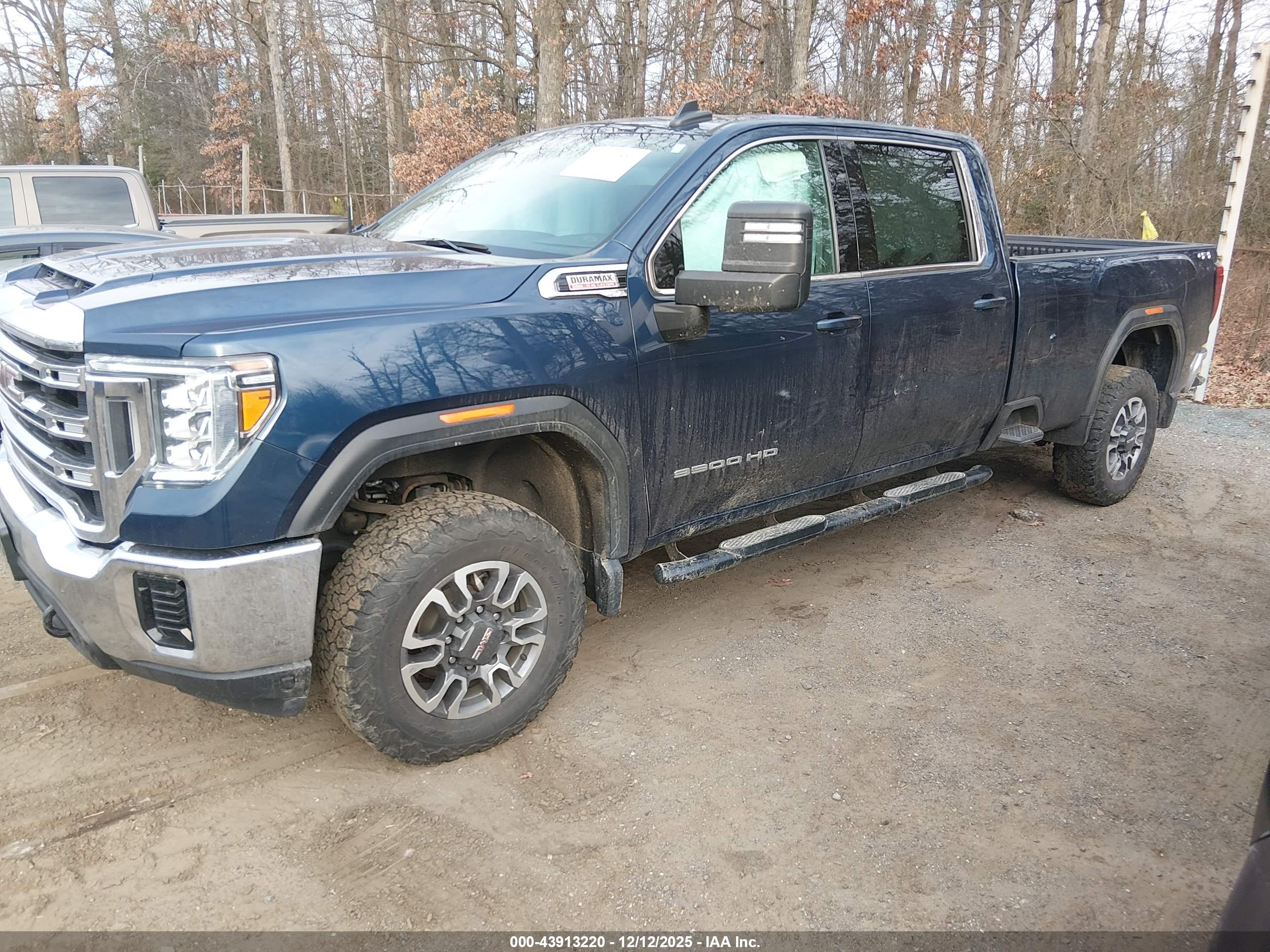 GMC SIERRA image 2