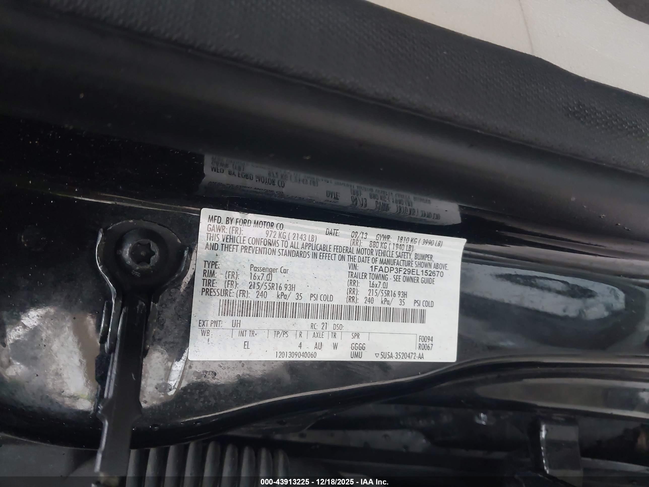 FORD FOCUS image 9