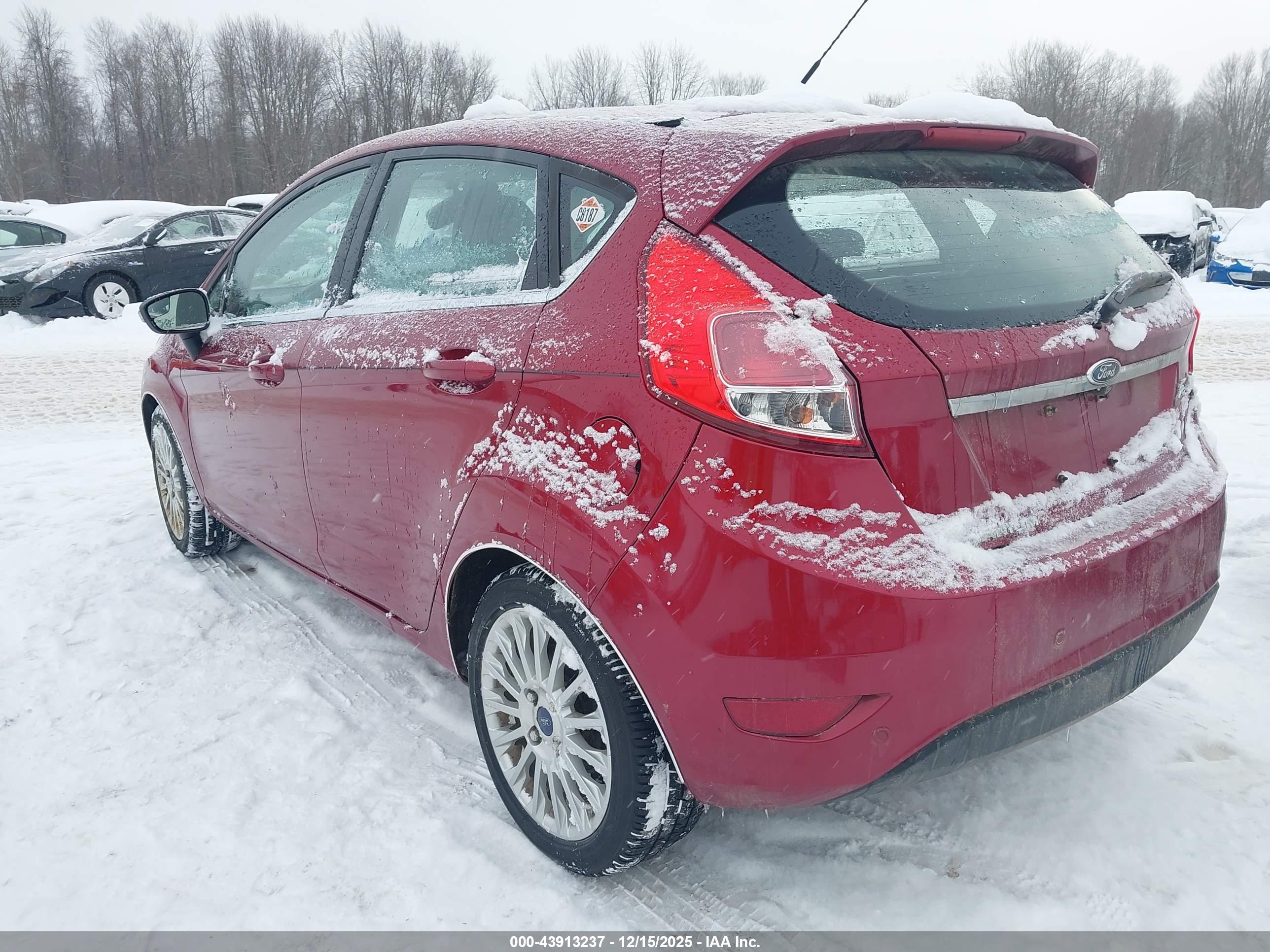 FORD FIESTA image 3