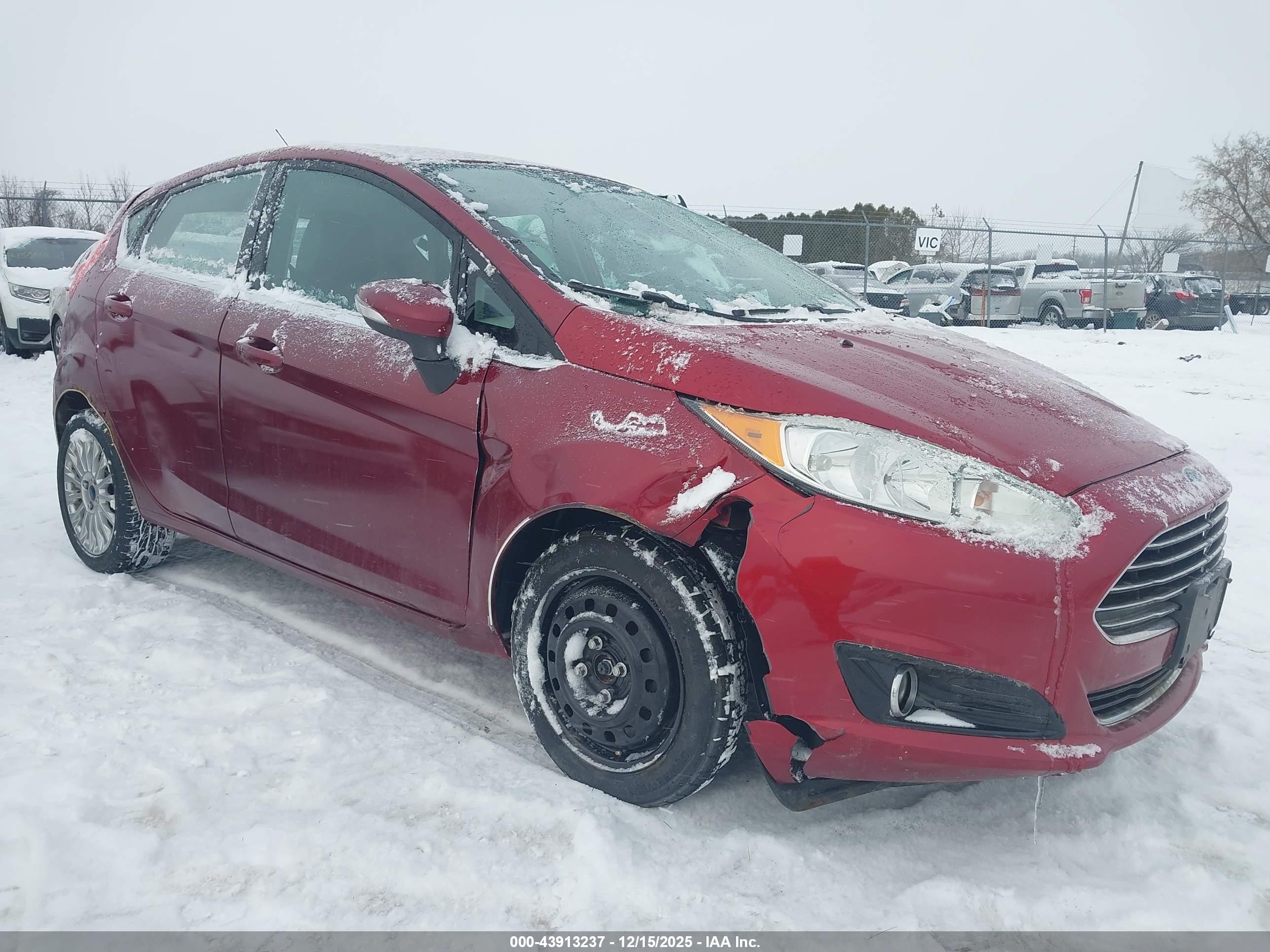 FORD FIESTA image 6