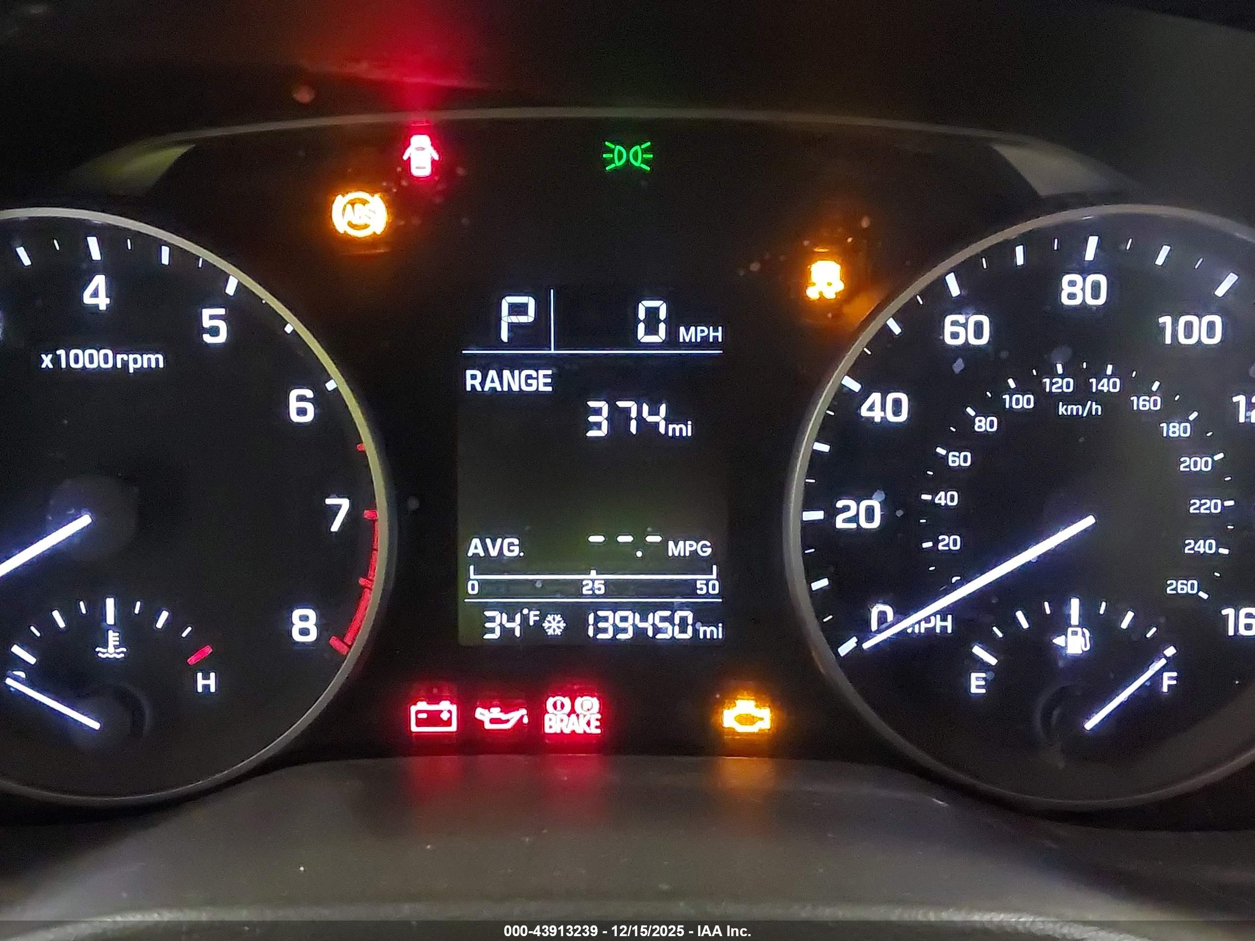 HYUNDAI ELANTRA image 7