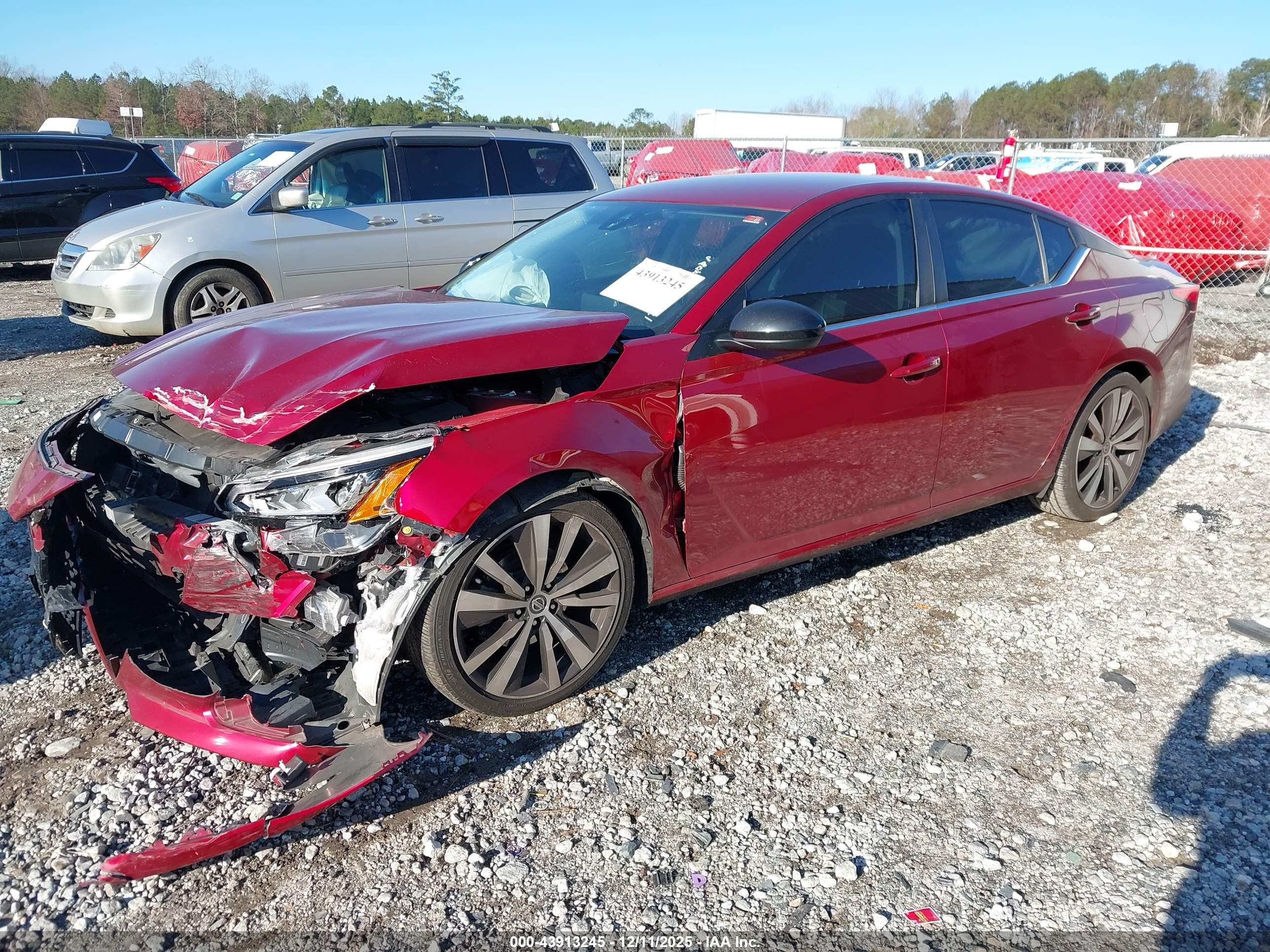 NISSAN ALTIMA image 2