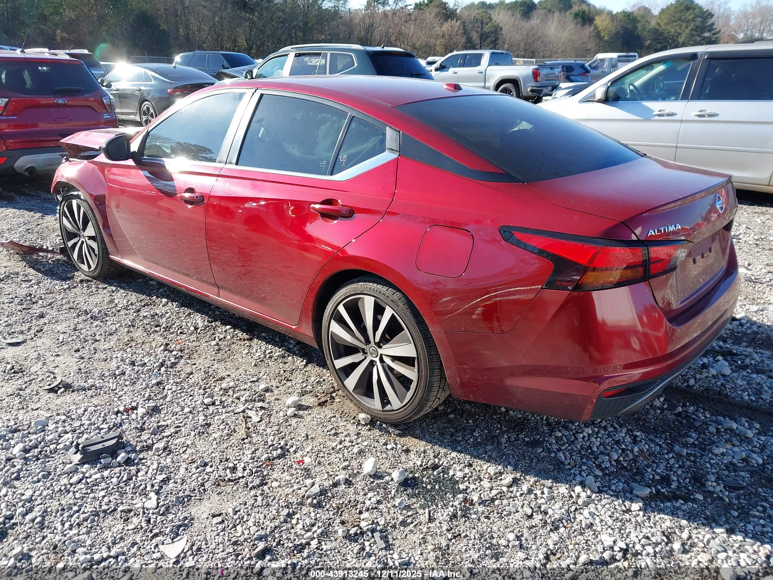 NISSAN ALTIMA image 3
