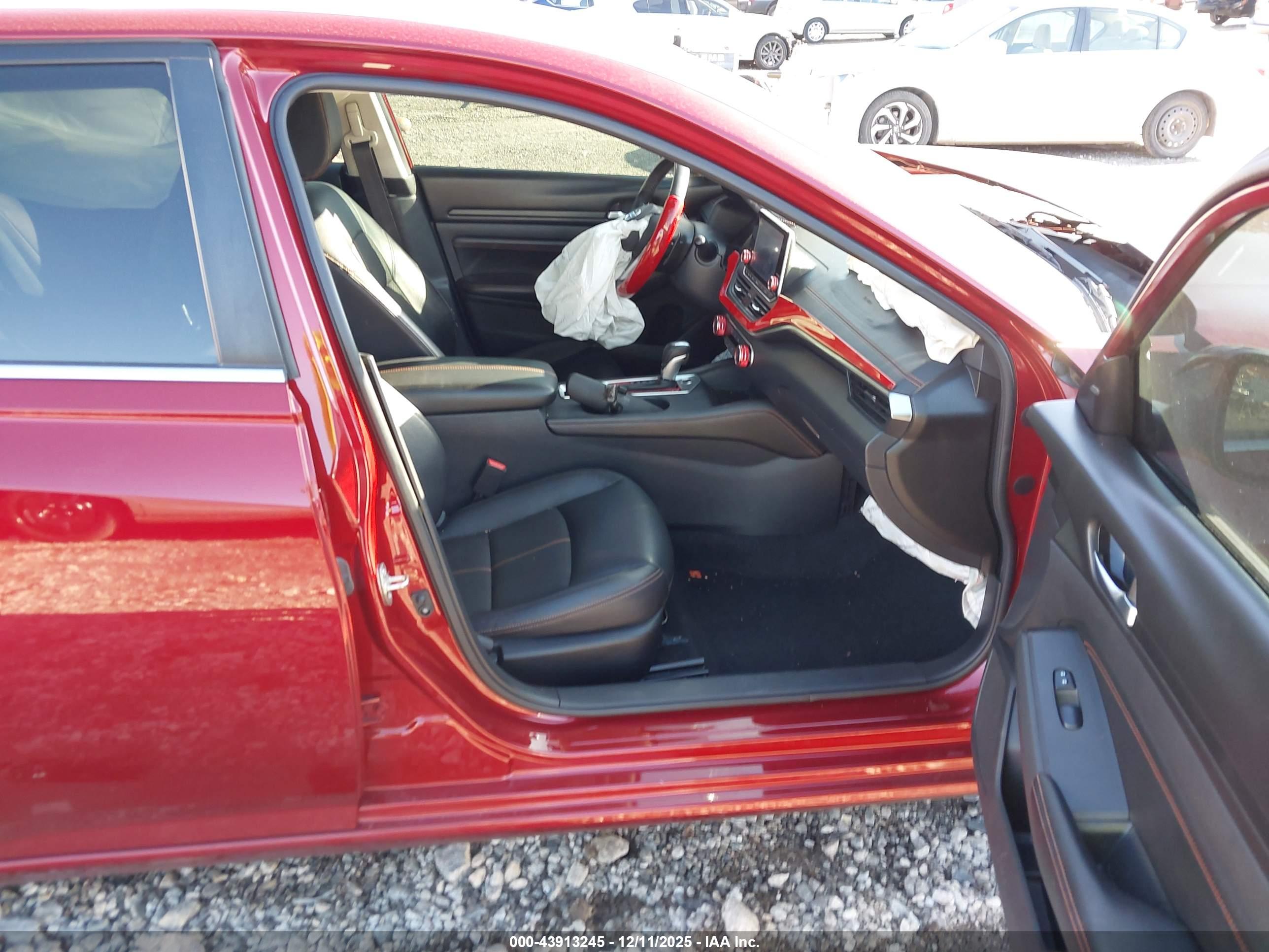 NISSAN ALTIMA image 5