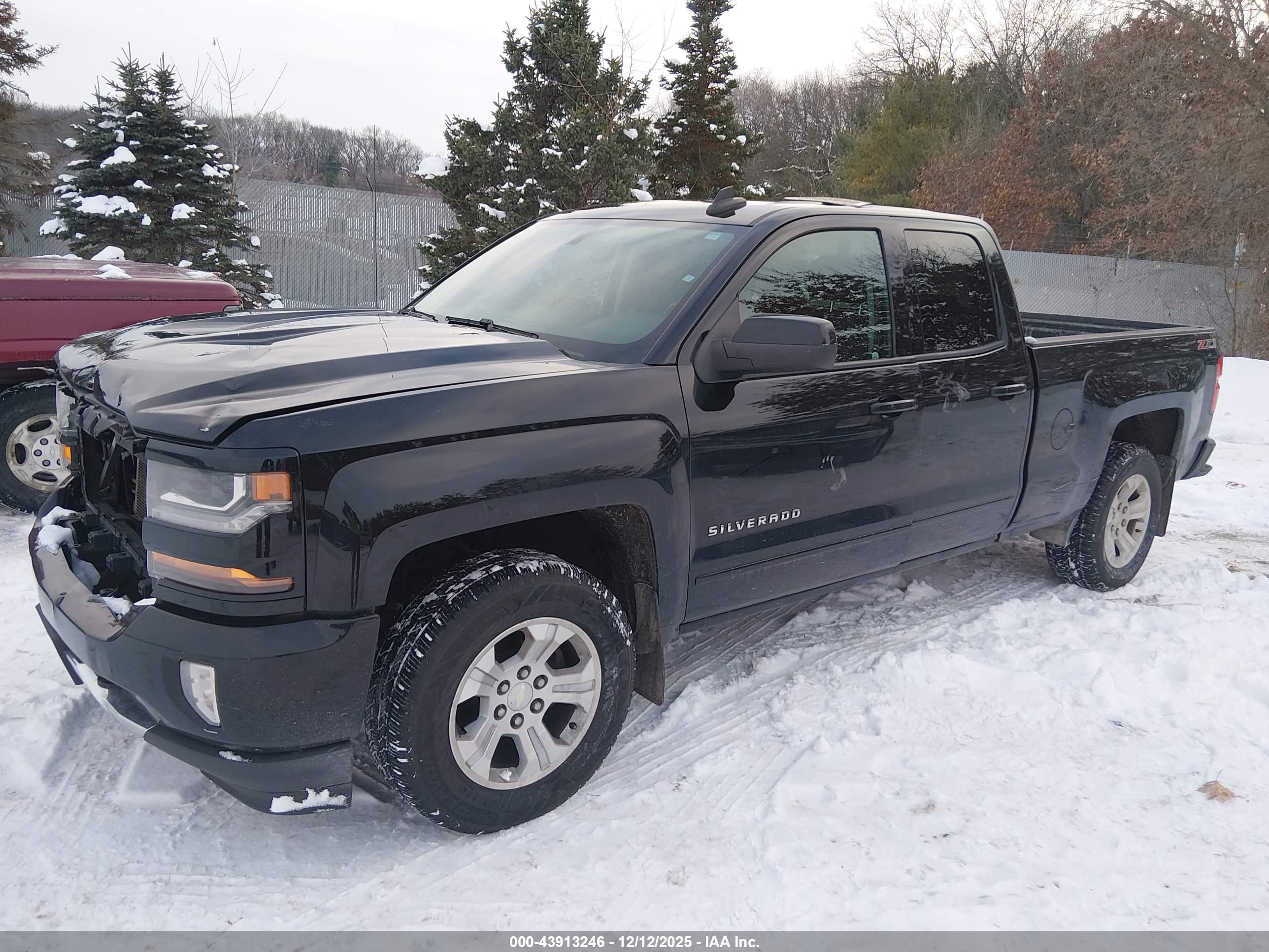 CHEVROLET SILVERADO image 2