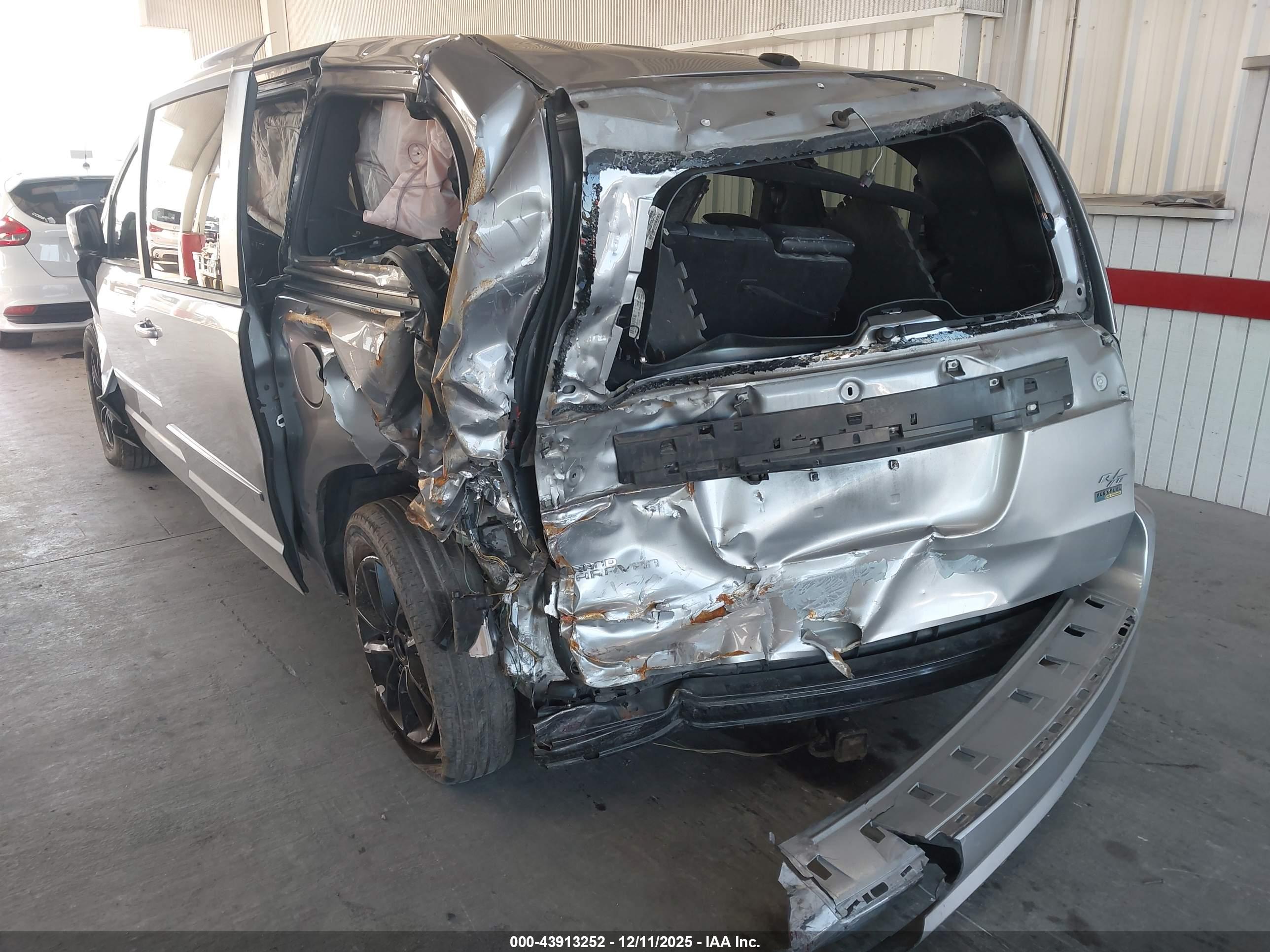 DODGE GRAND image 3