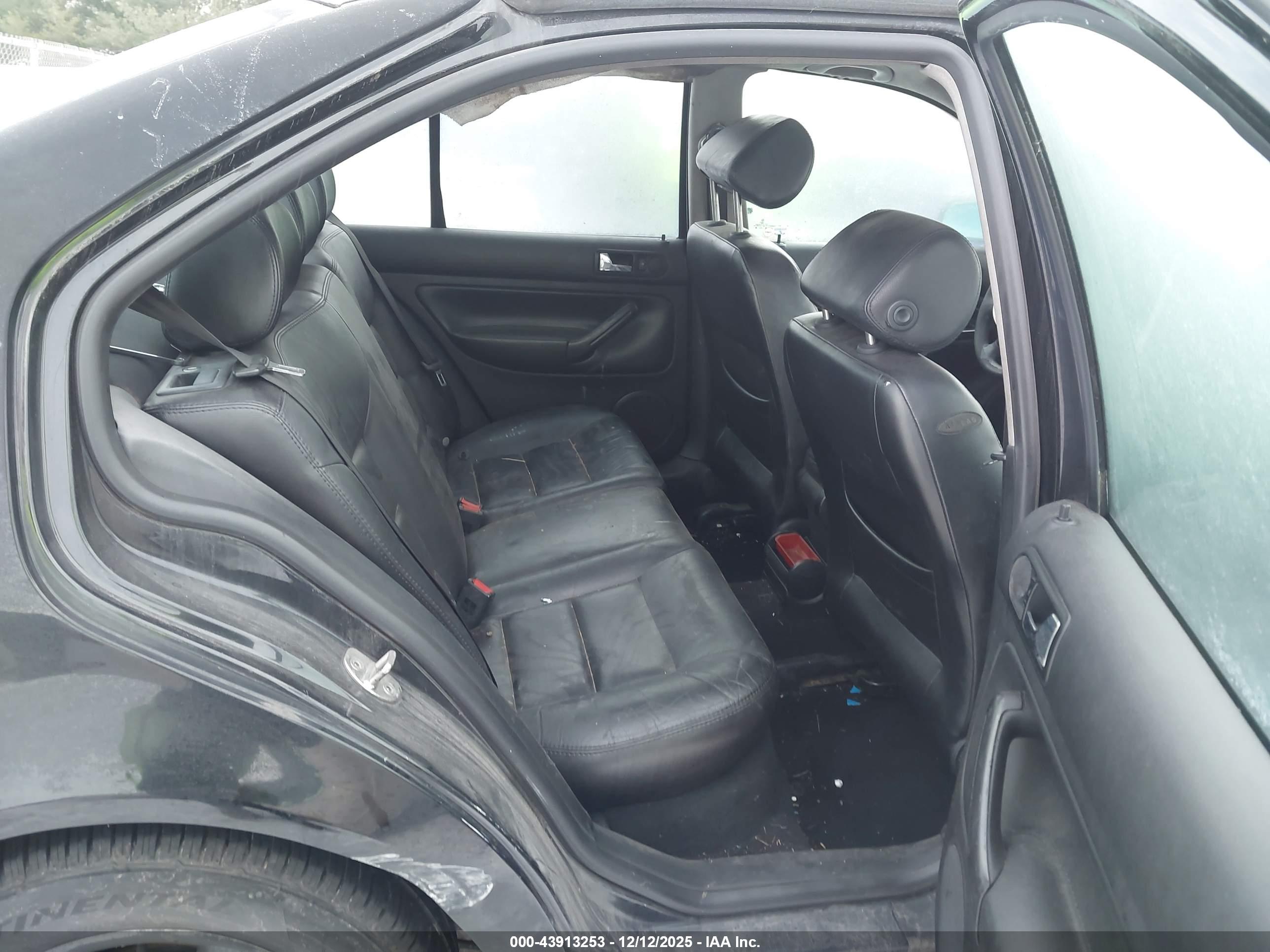 VOLKSWAGEN JETTA image 8