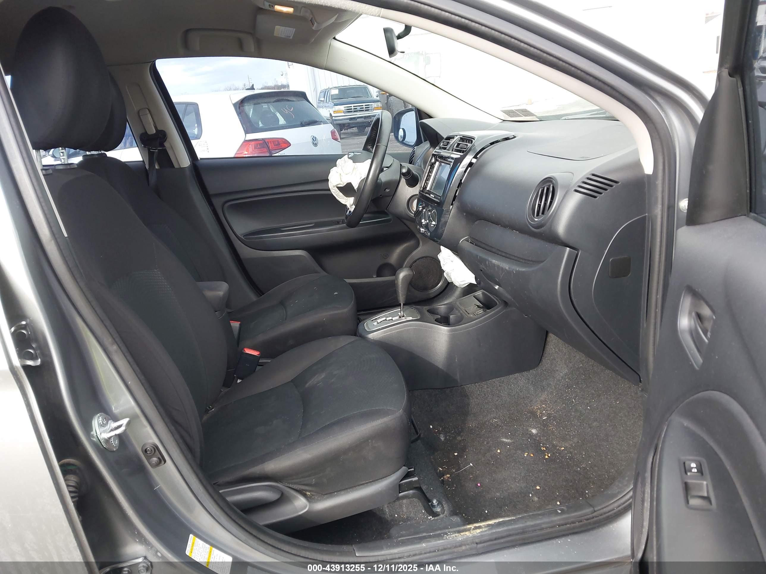 MITSUBISHI MIRAGE image 5