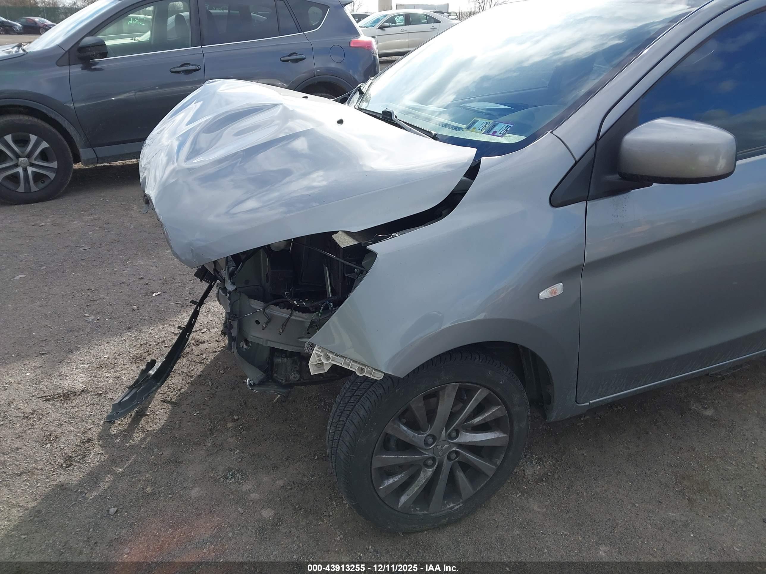 MITSUBISHI MIRAGE image 6