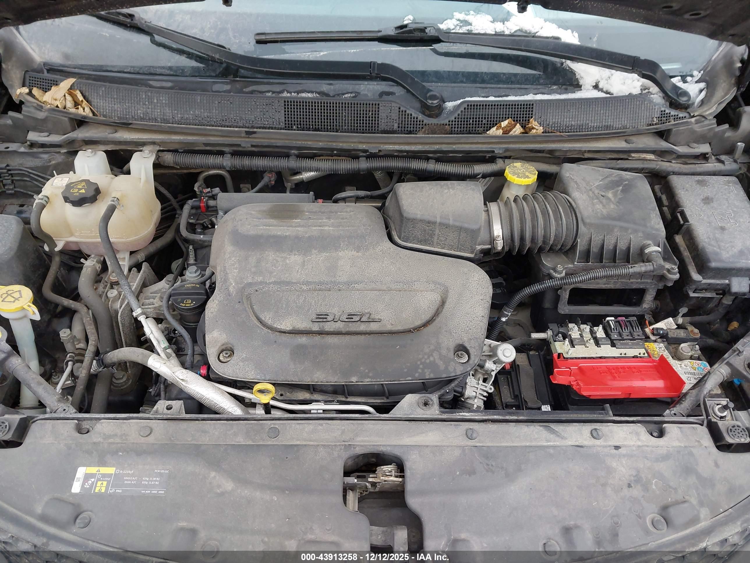 CHRYSLER PACIFICA image 10