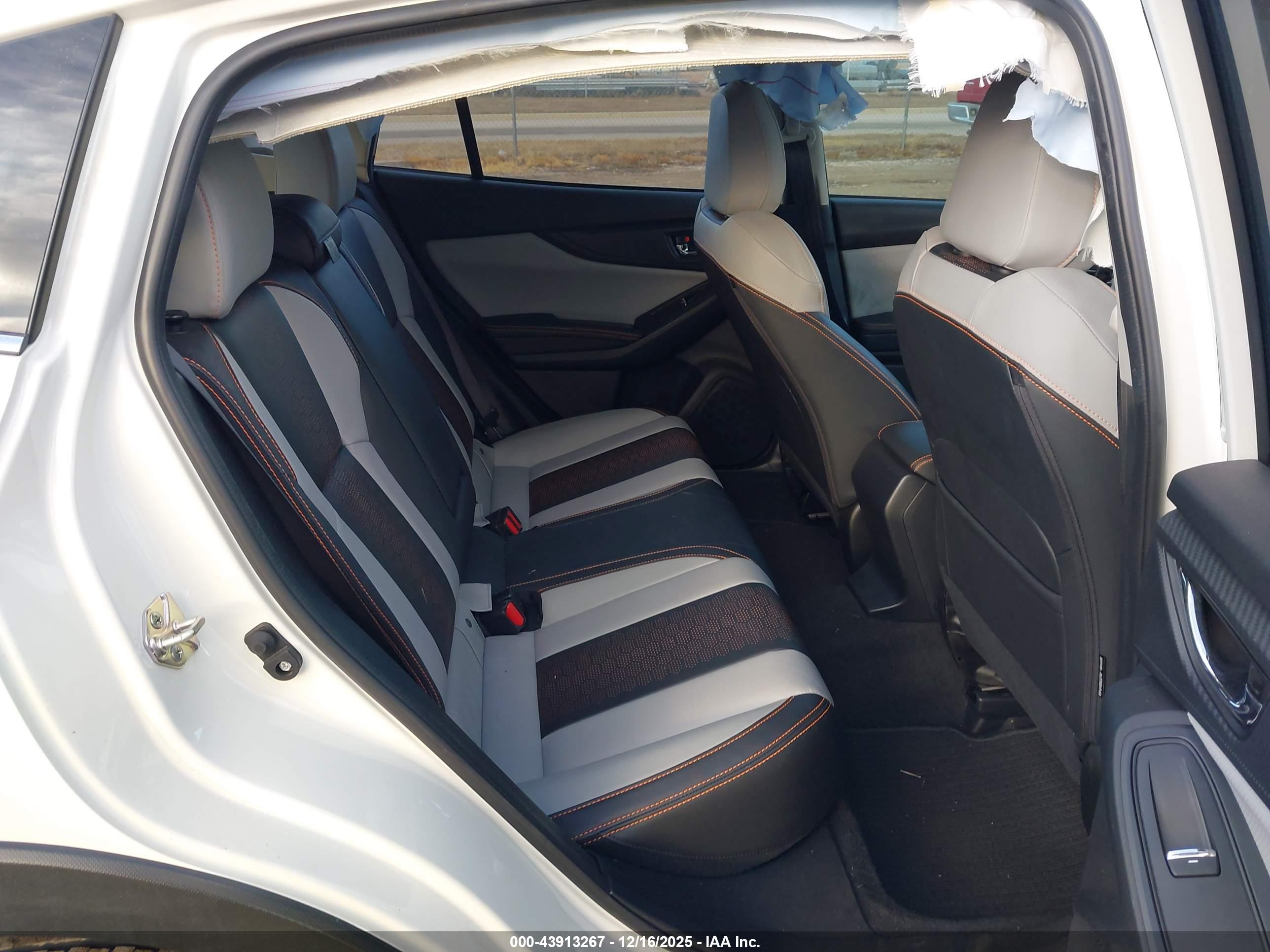 SUBARU CROSSTREK image 8