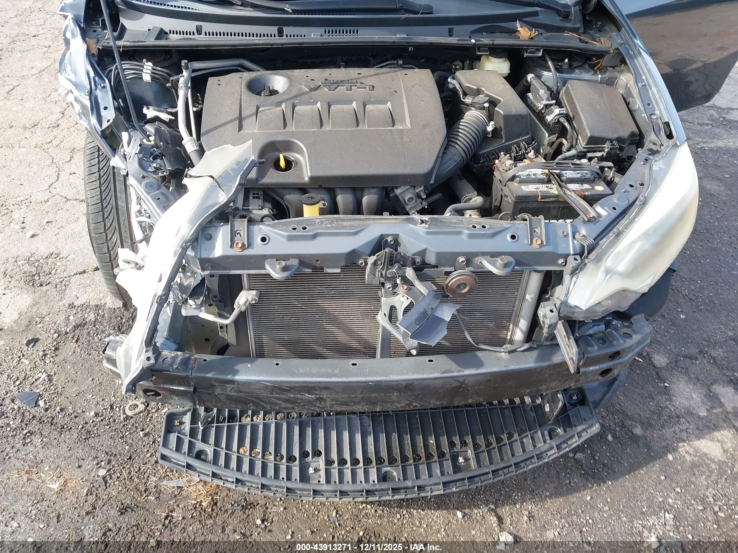 TOYOTA COROLLA image 10