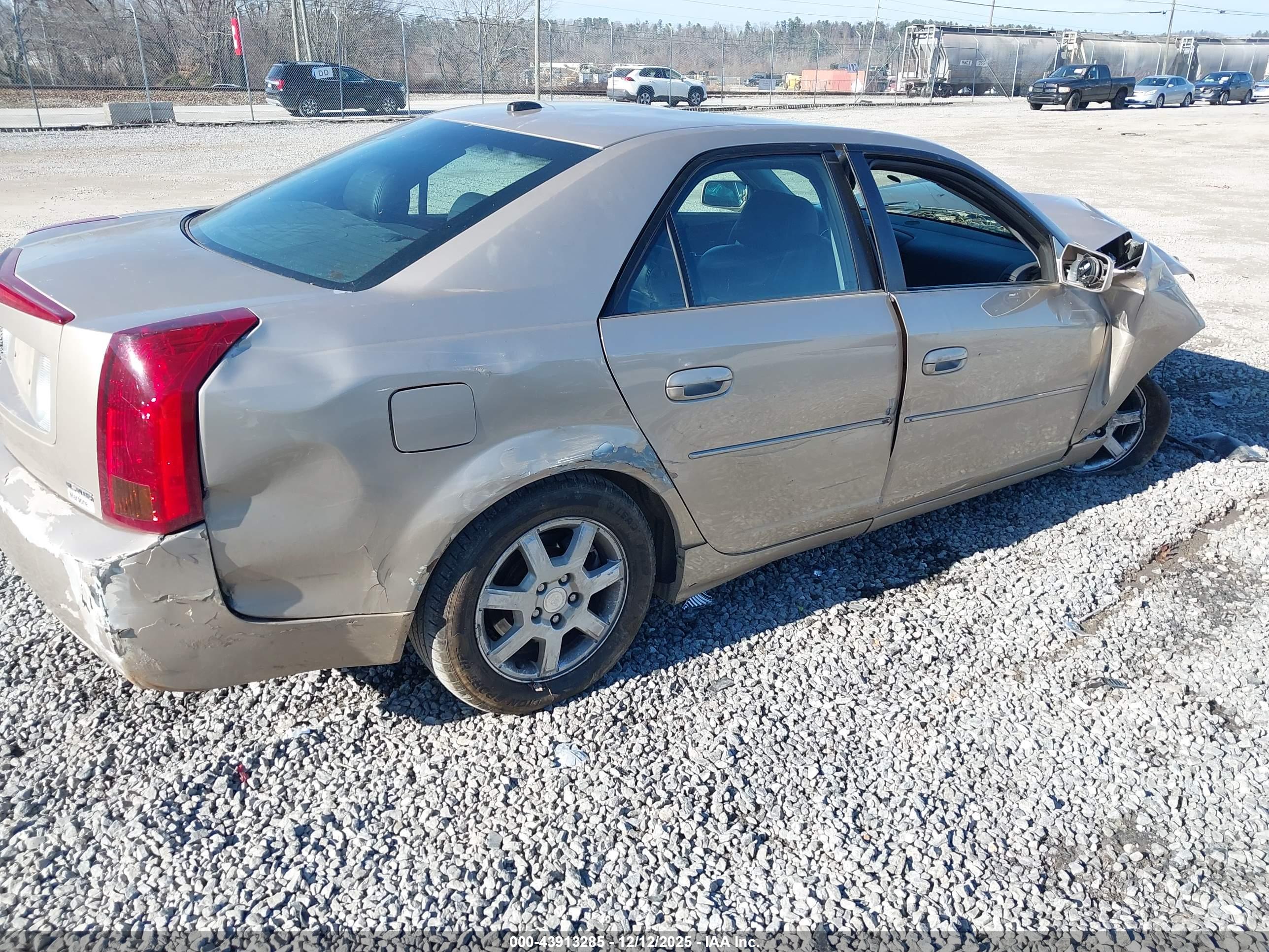 CADILLAC CTS image 4
