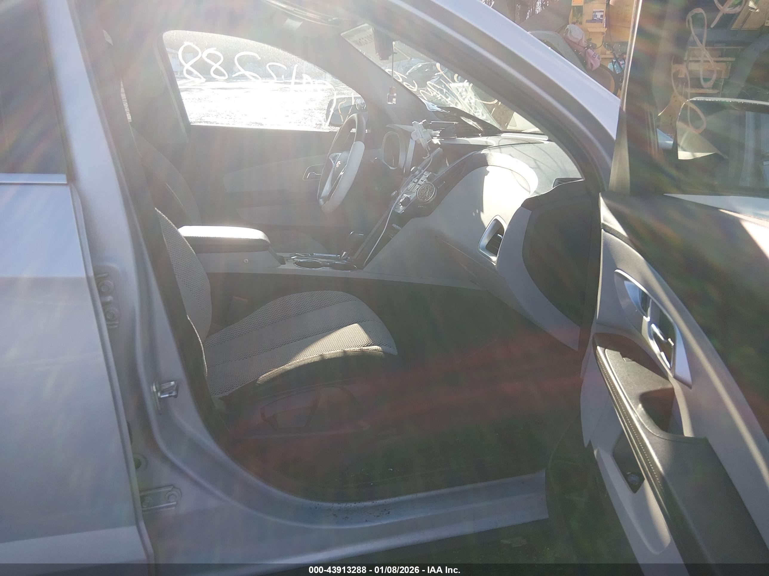 CHEVROLET EQUINOX image 5