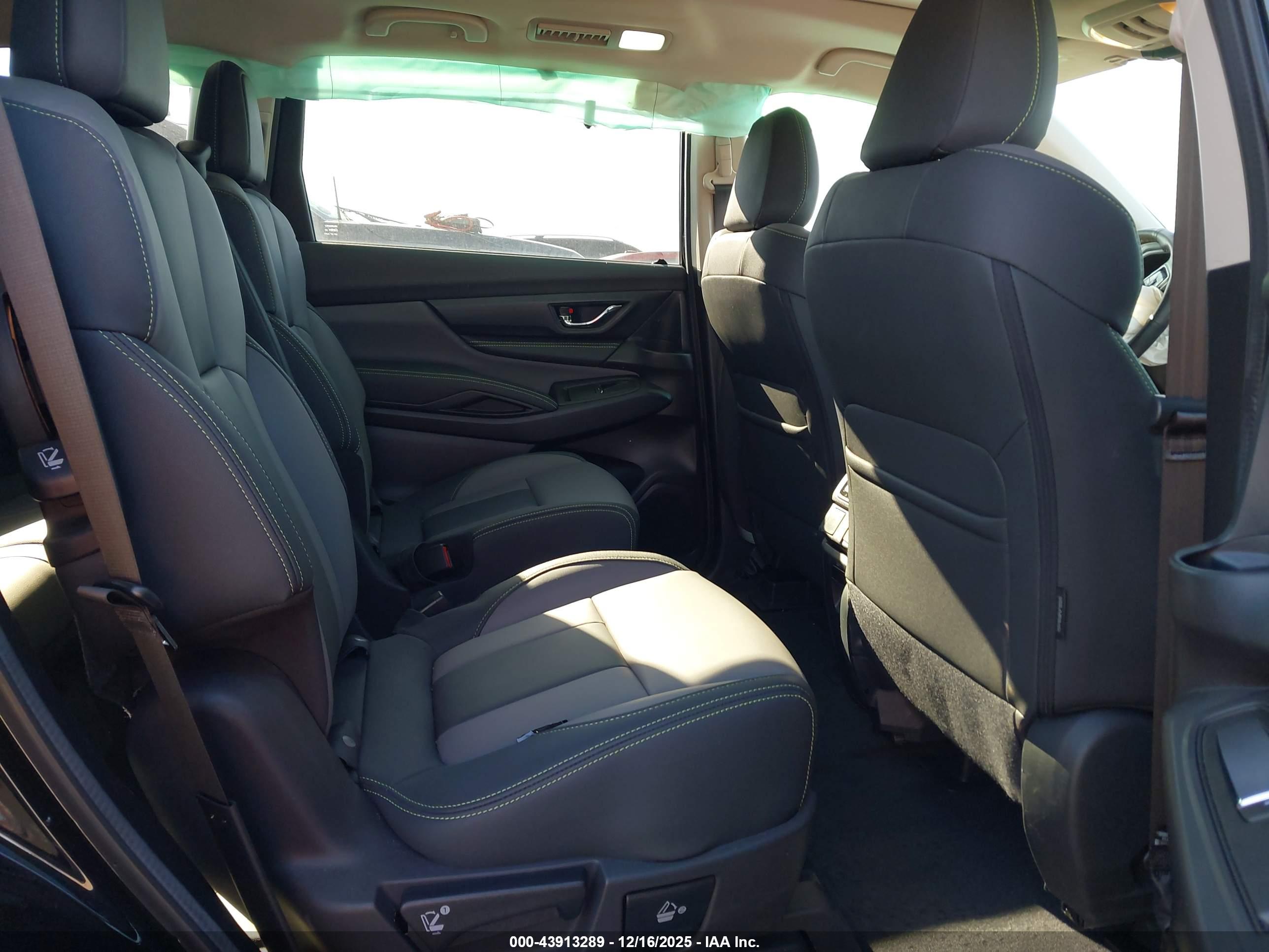 SUBARU ASCENT image 8