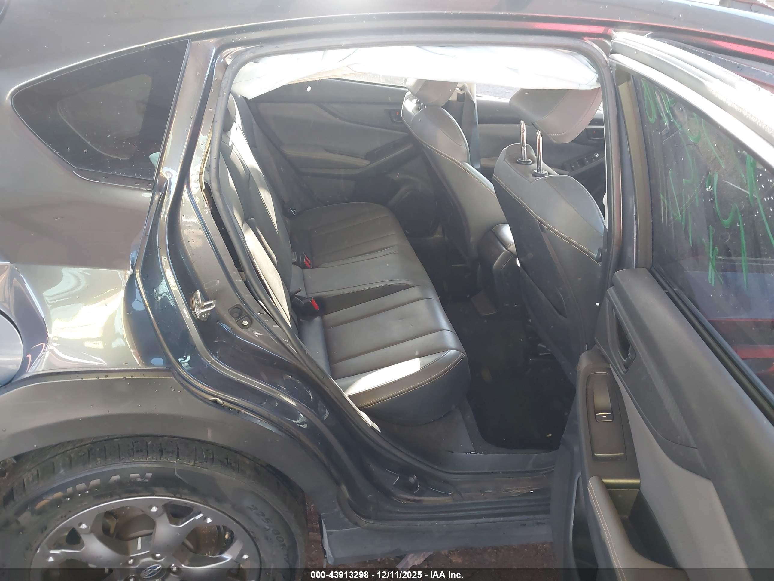 SUBARU CROSSTREK image 8