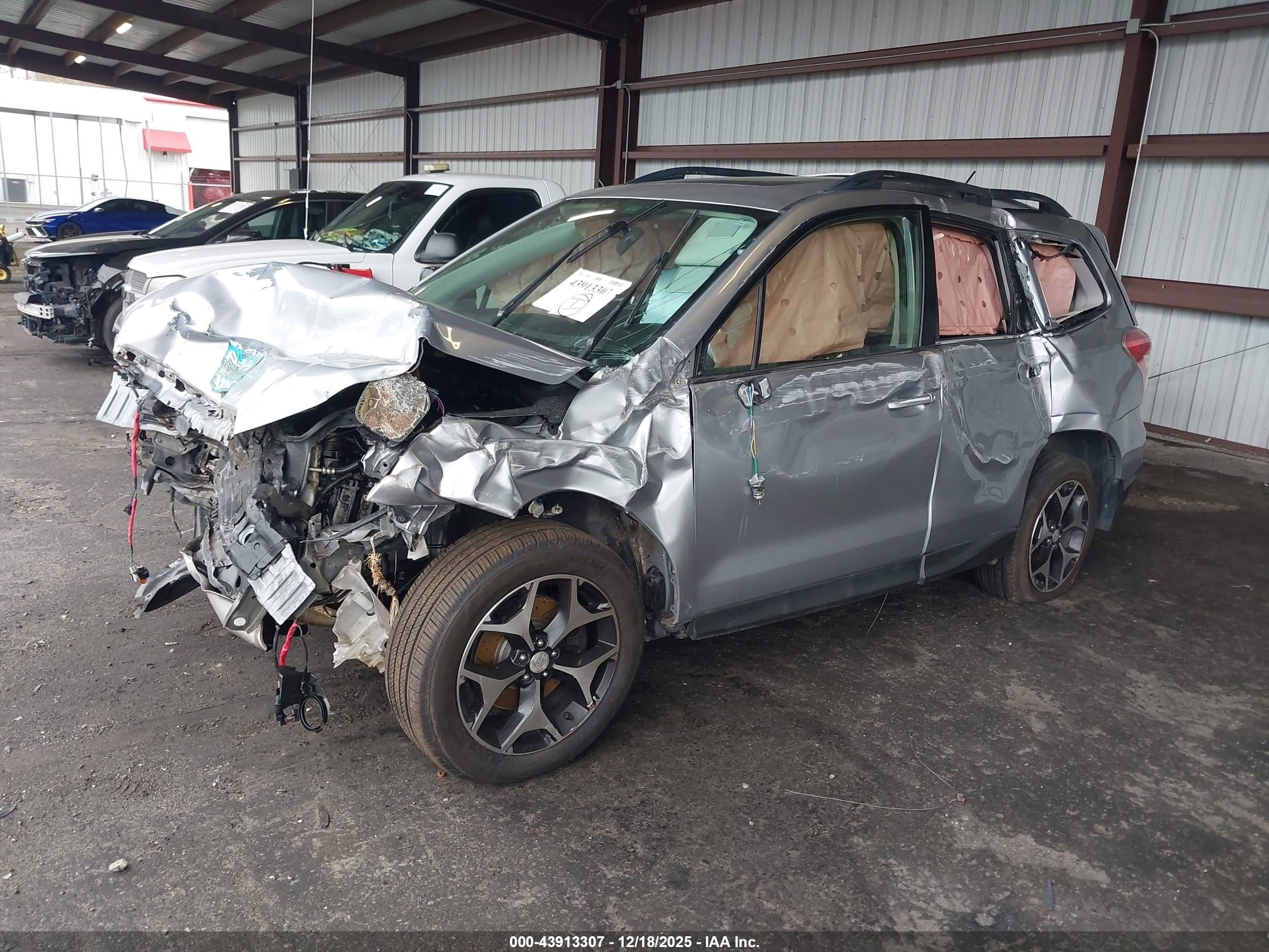 SUBARU FORESTER image 2