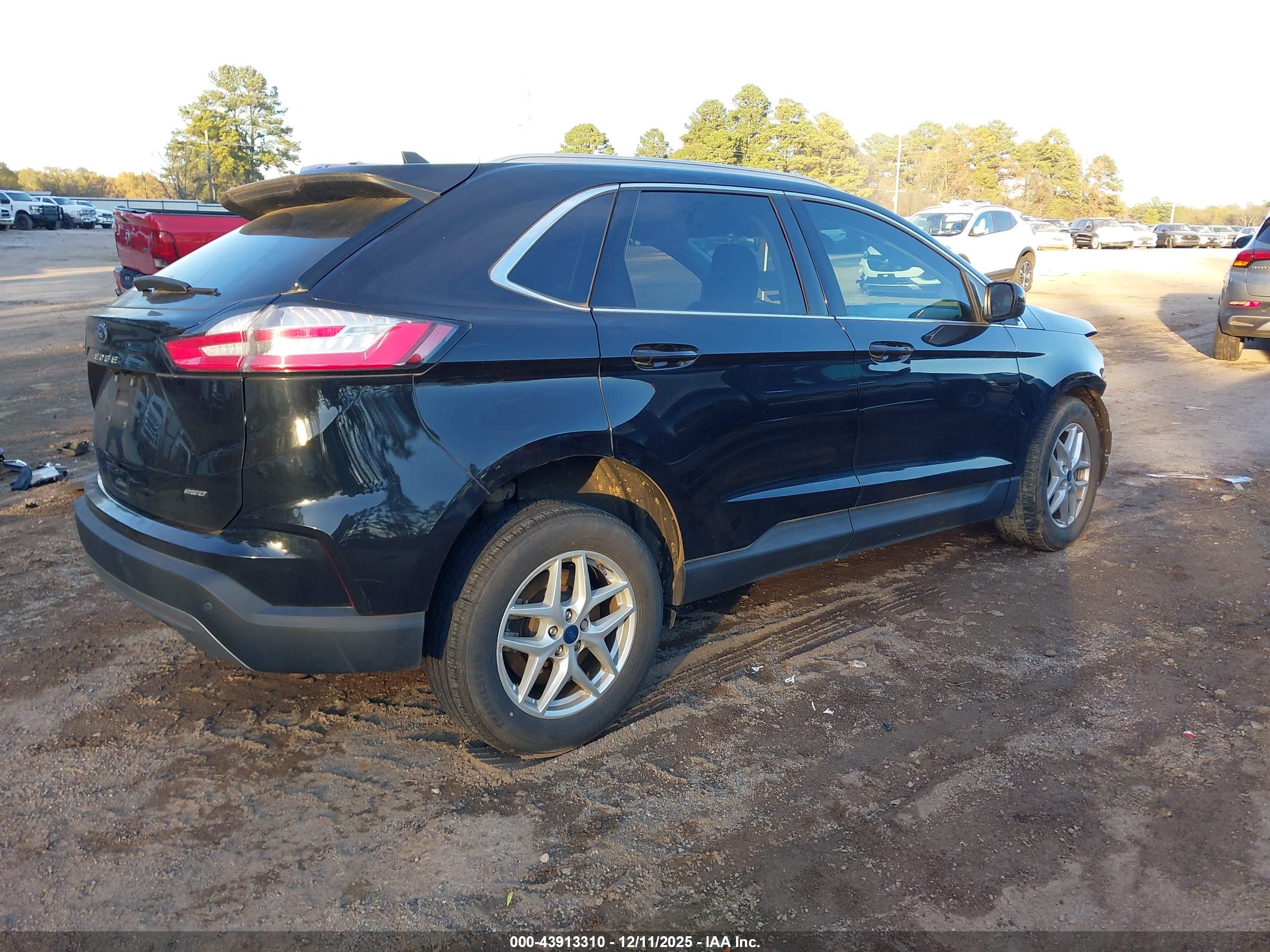 FORD EDGE image 4