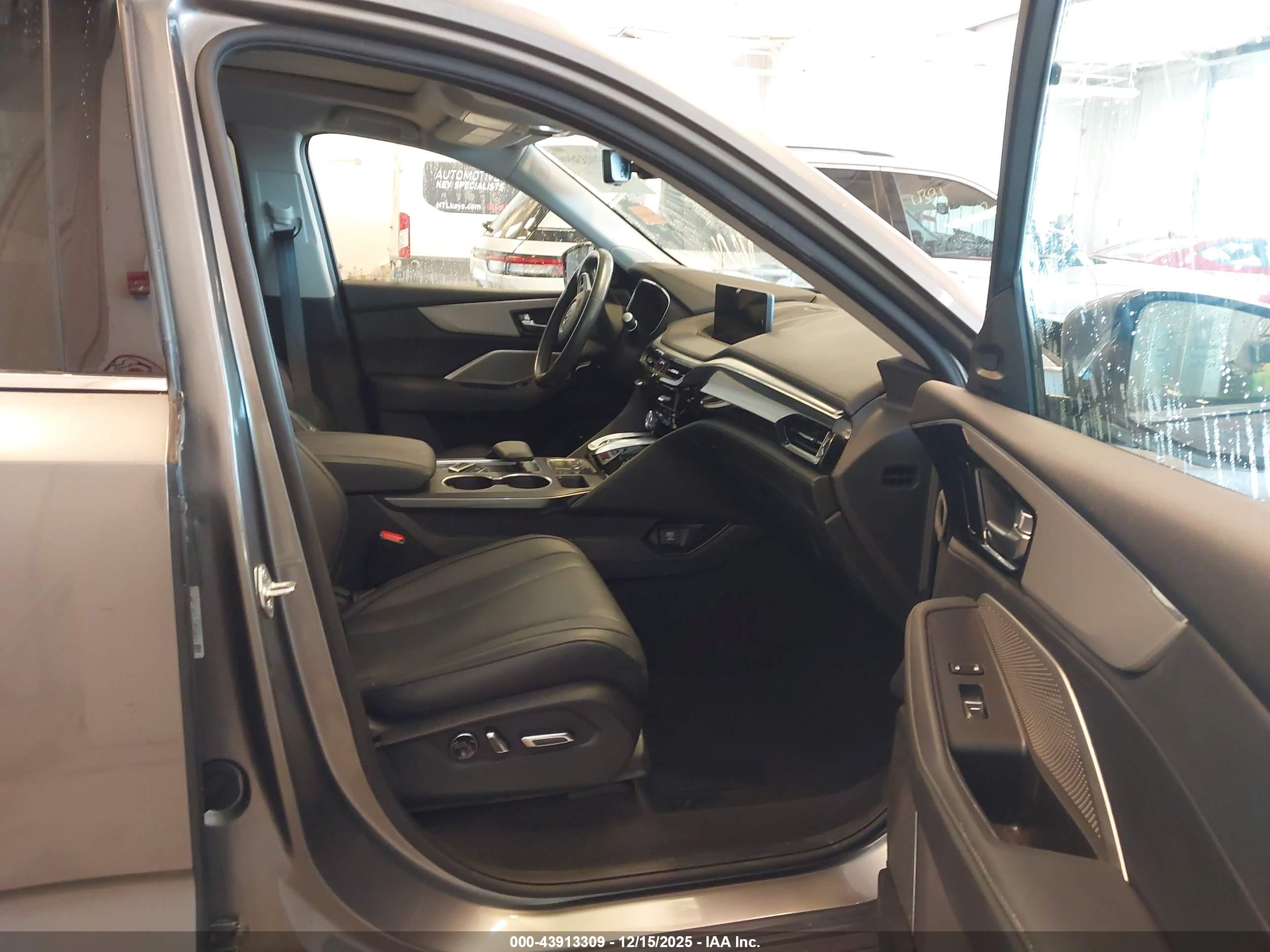 ACURA MDX image 5
