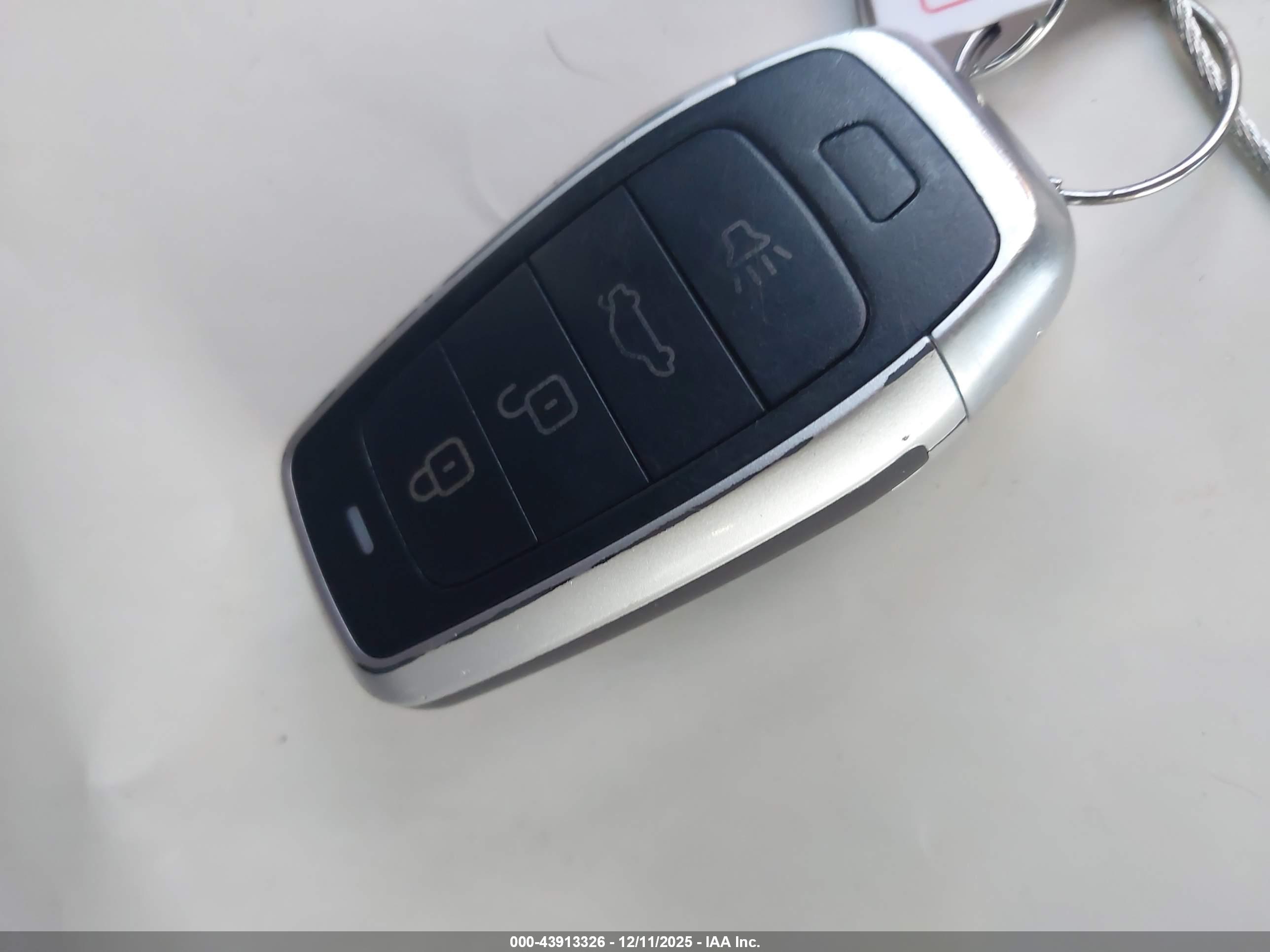NISSAN QUEST image 11