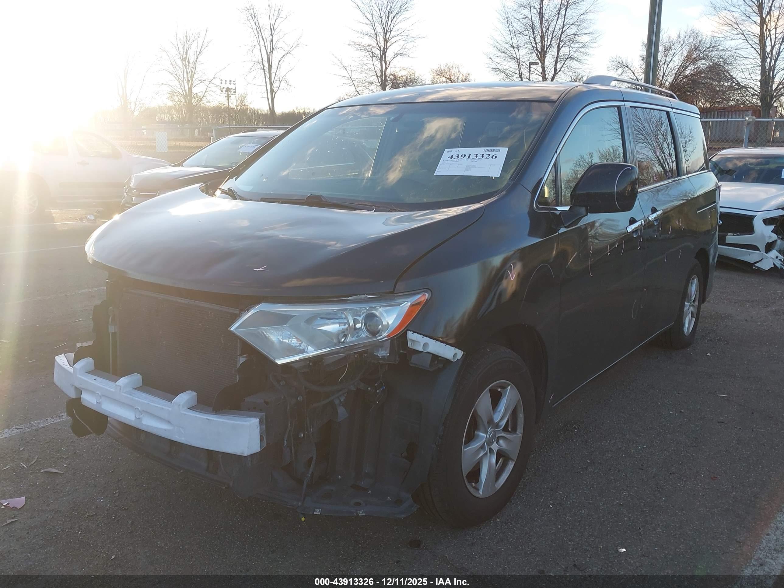 NISSAN QUEST image 2