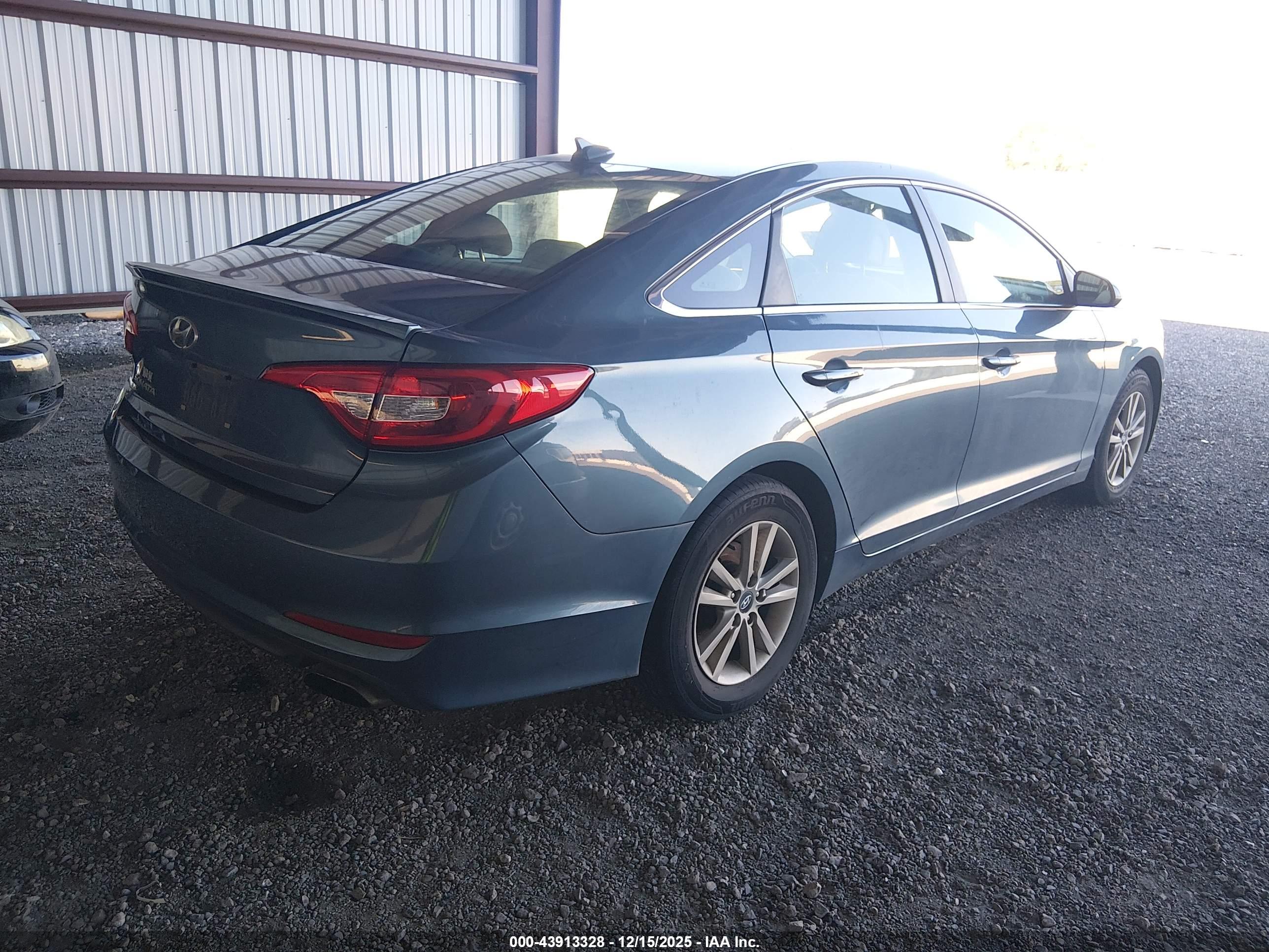 HYUNDAI SONATA image 4