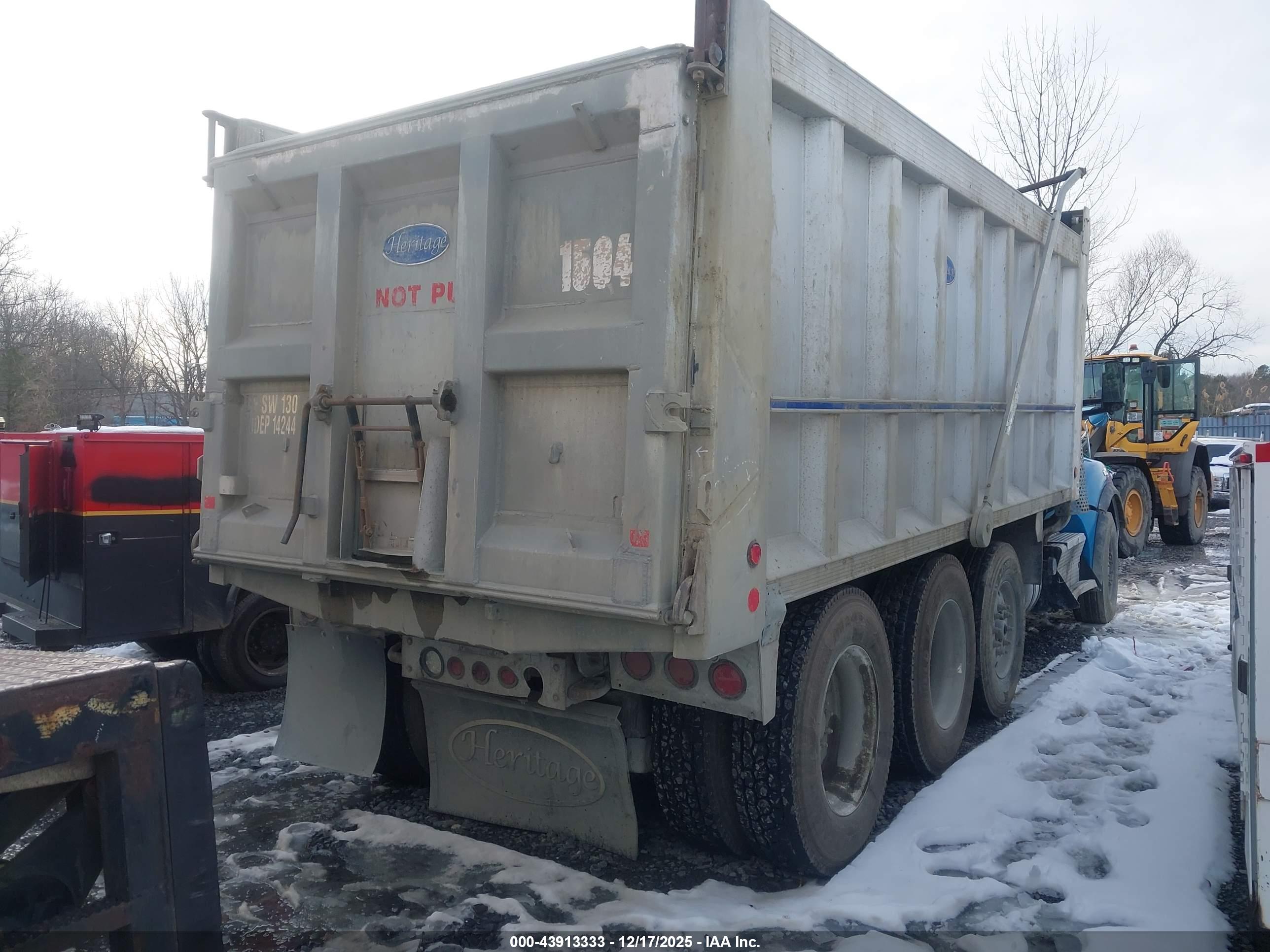 KENWORTH CONSTRUCTION image 4