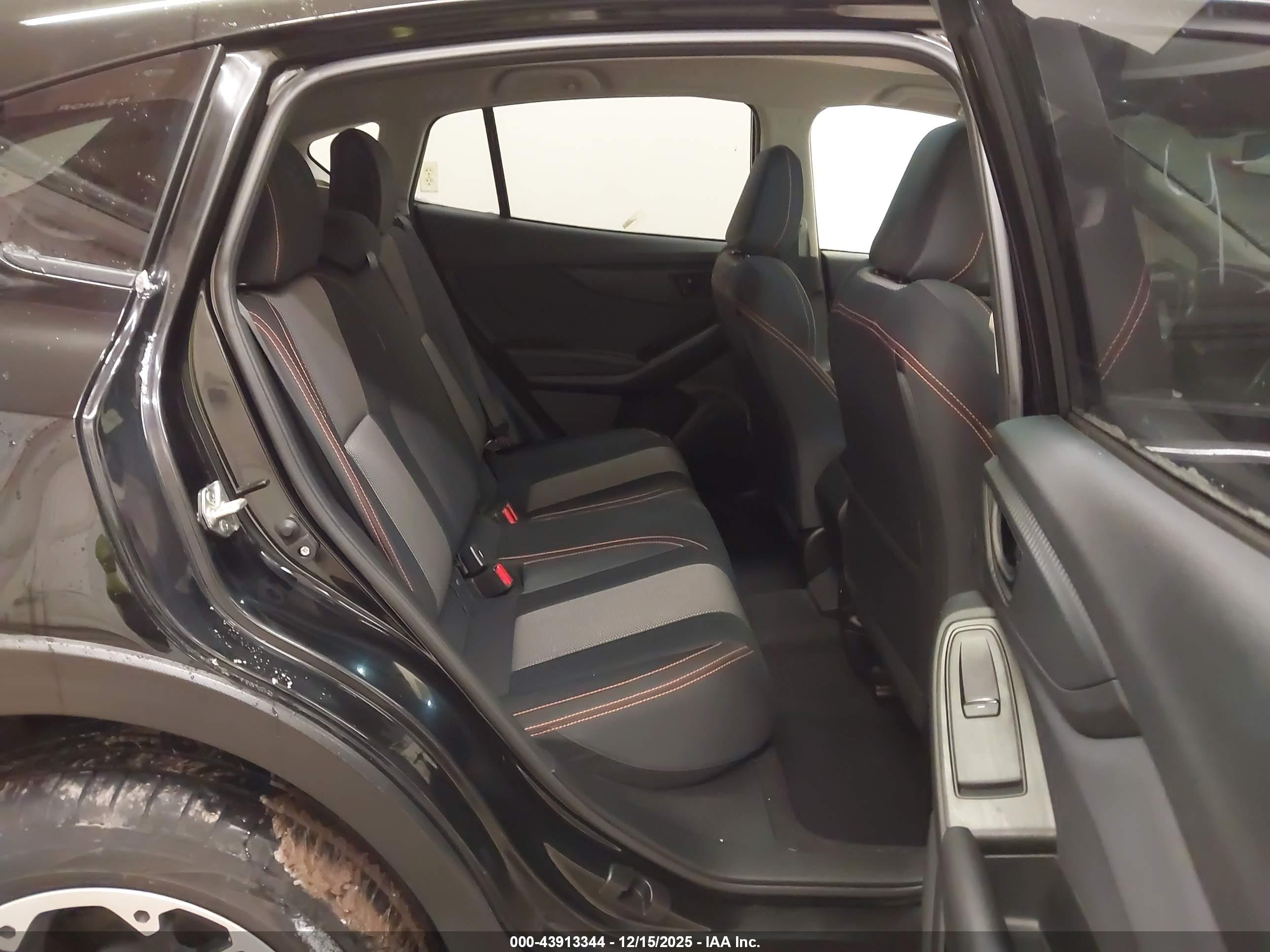 SUBARU CROSSTREK image 8