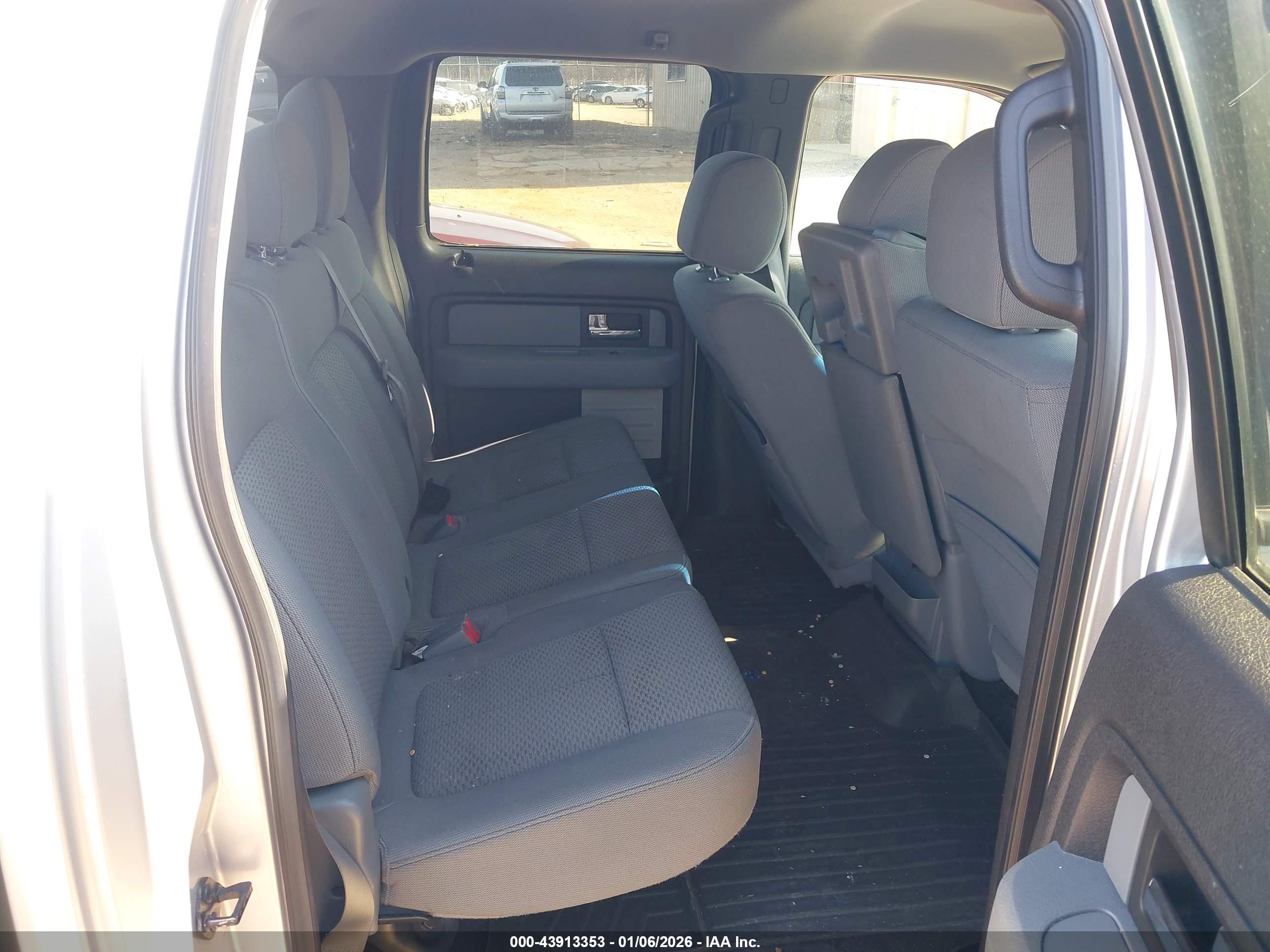 FORD F-150 image 8