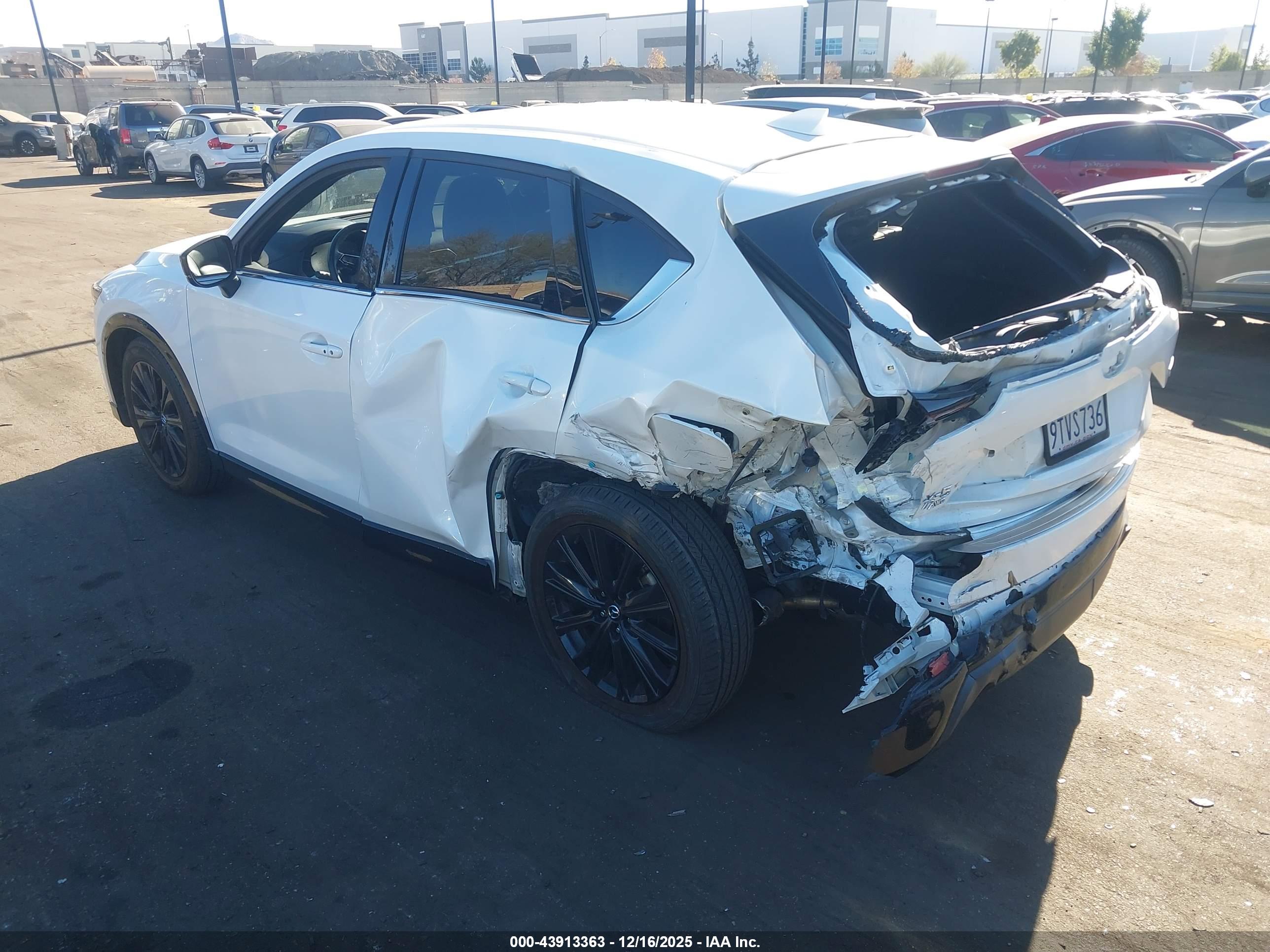 MAZDA CX-5 image 3