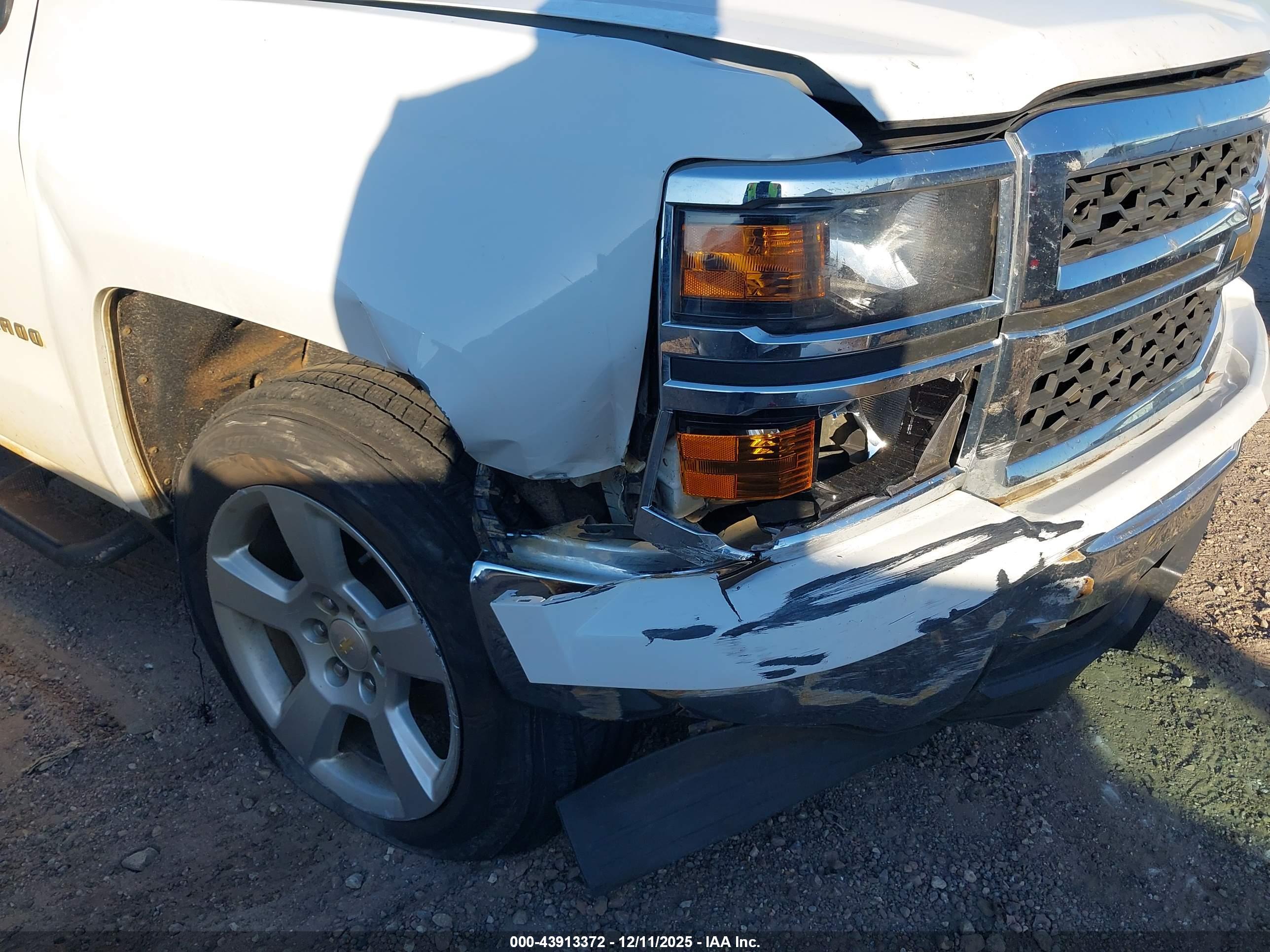 CHEVROLET SILVERADO image 6