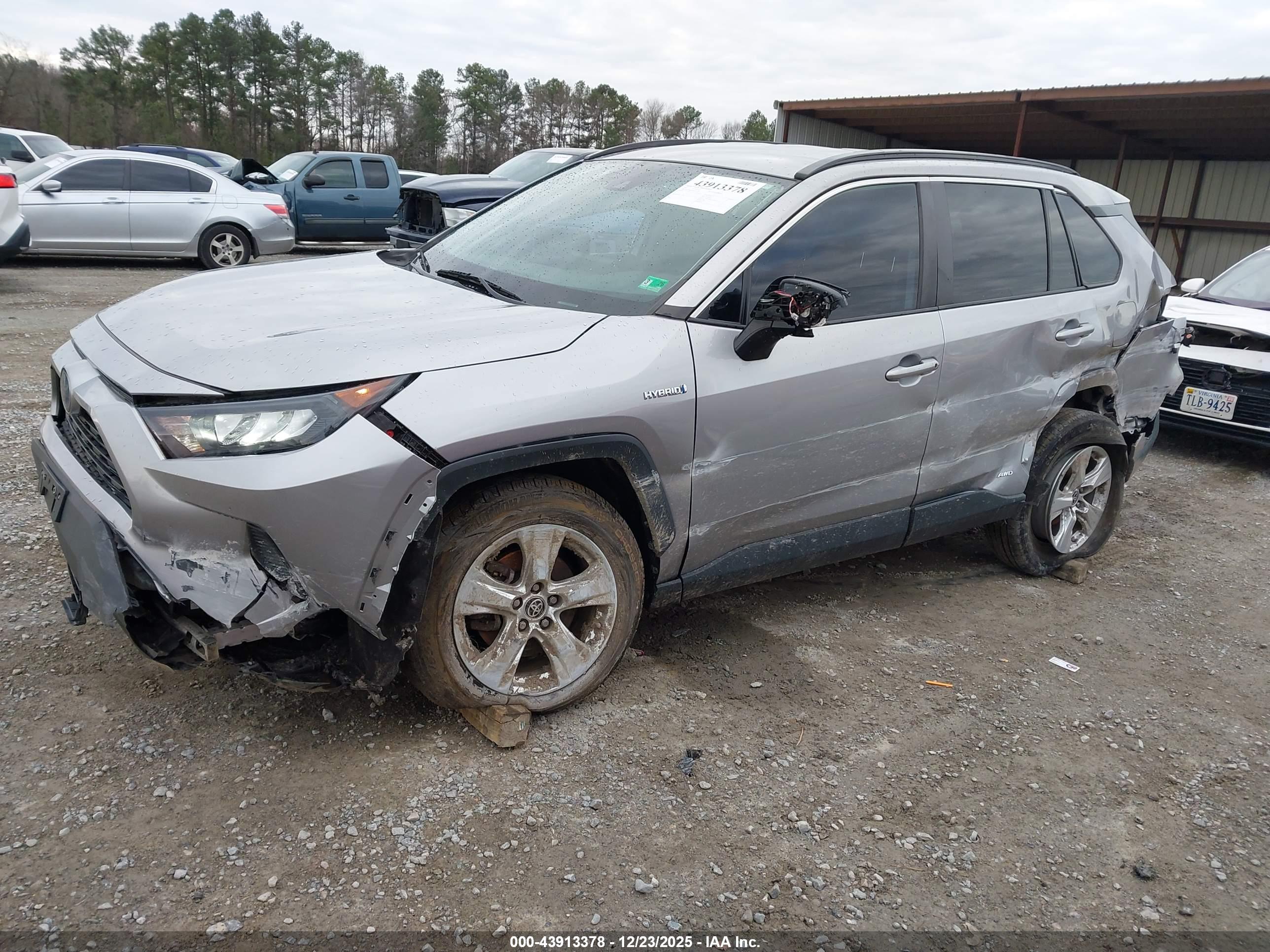 TOYOTA RAV4 image 6