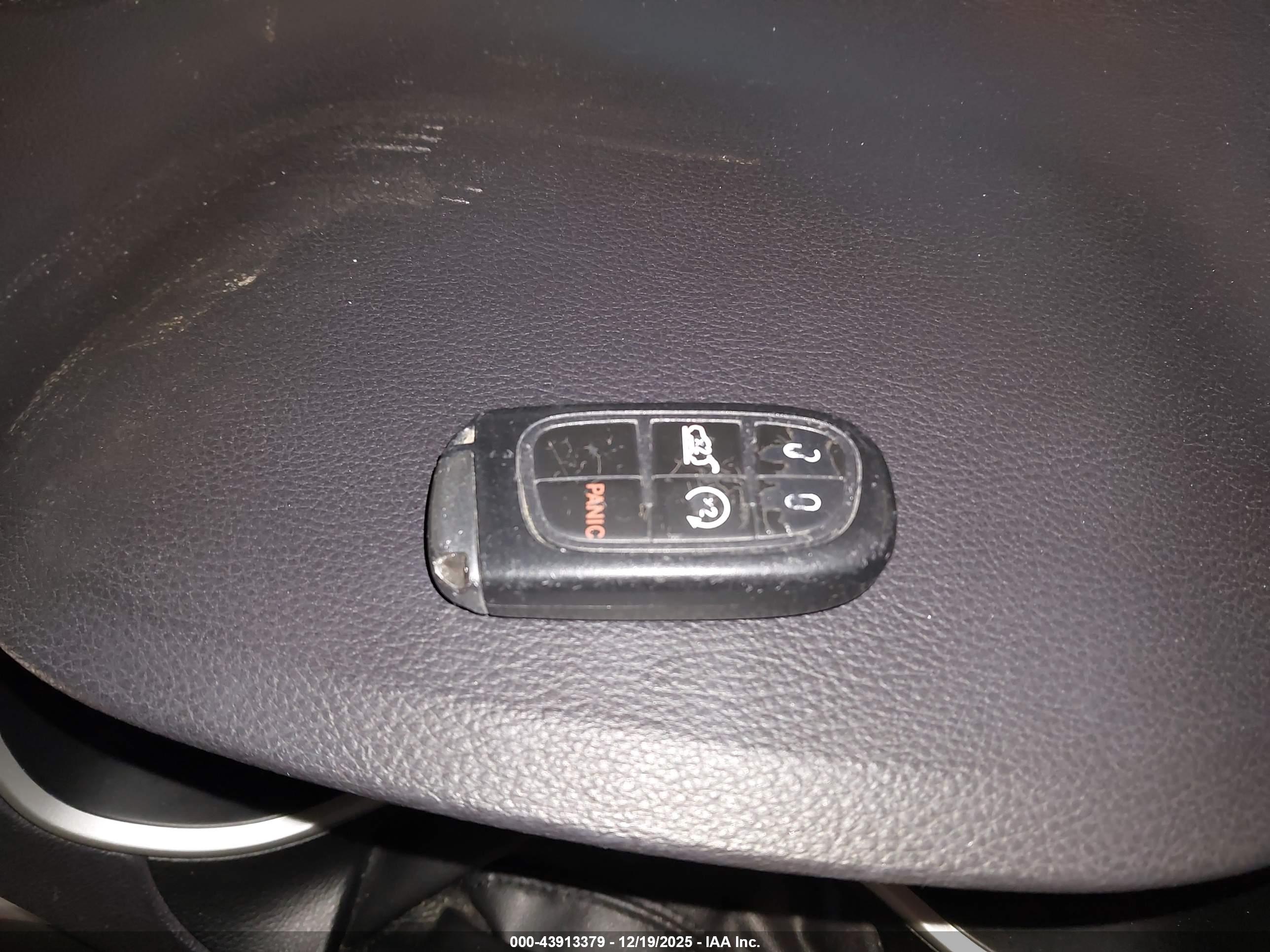 JEEP CHEROKEE image 11