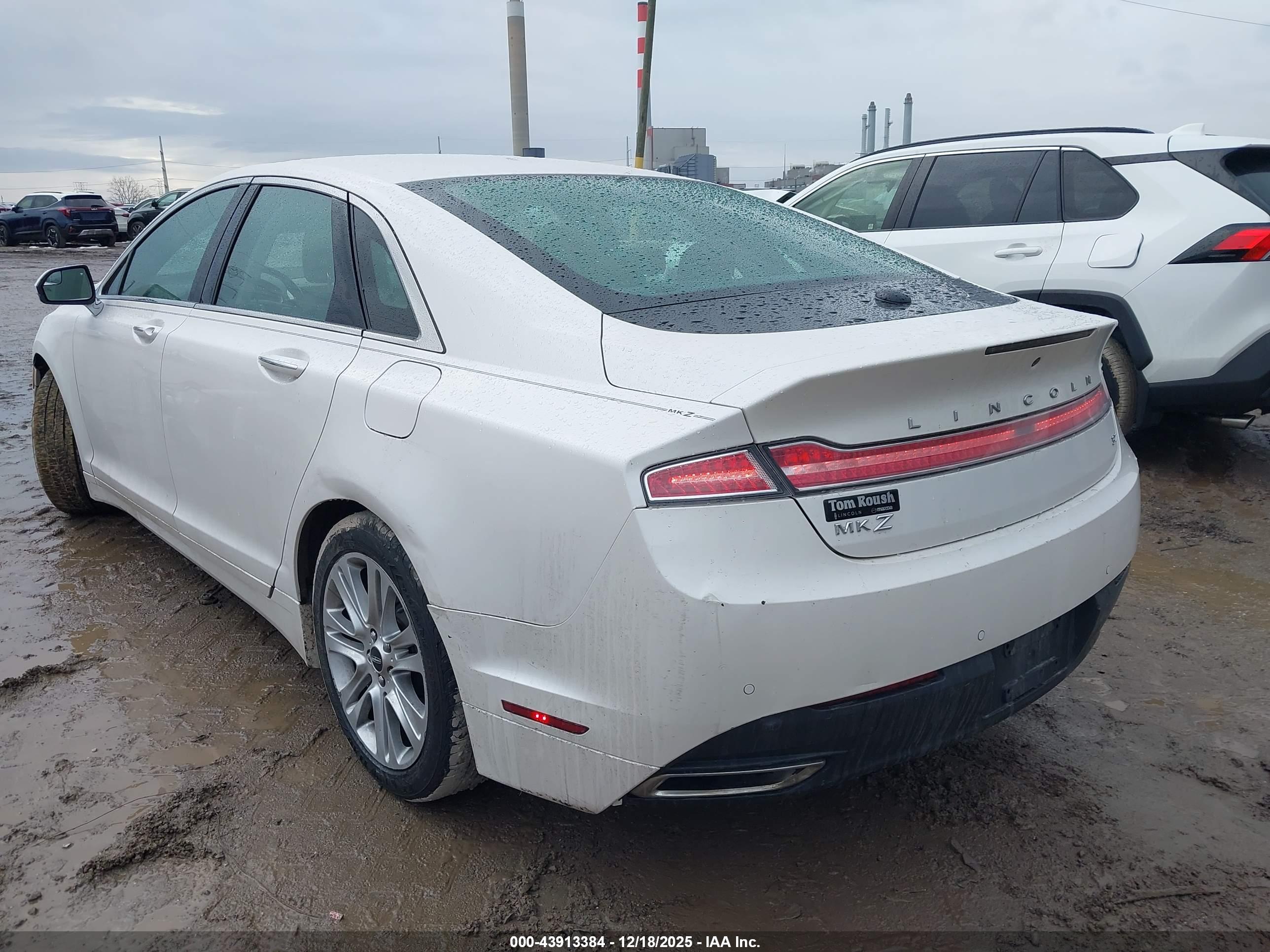 LINCOLN MKZ image 3