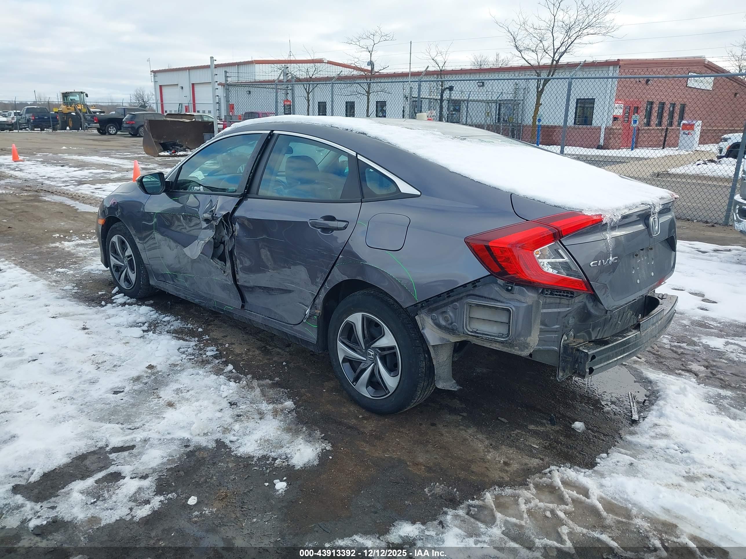 HONDA CIVIC image 3